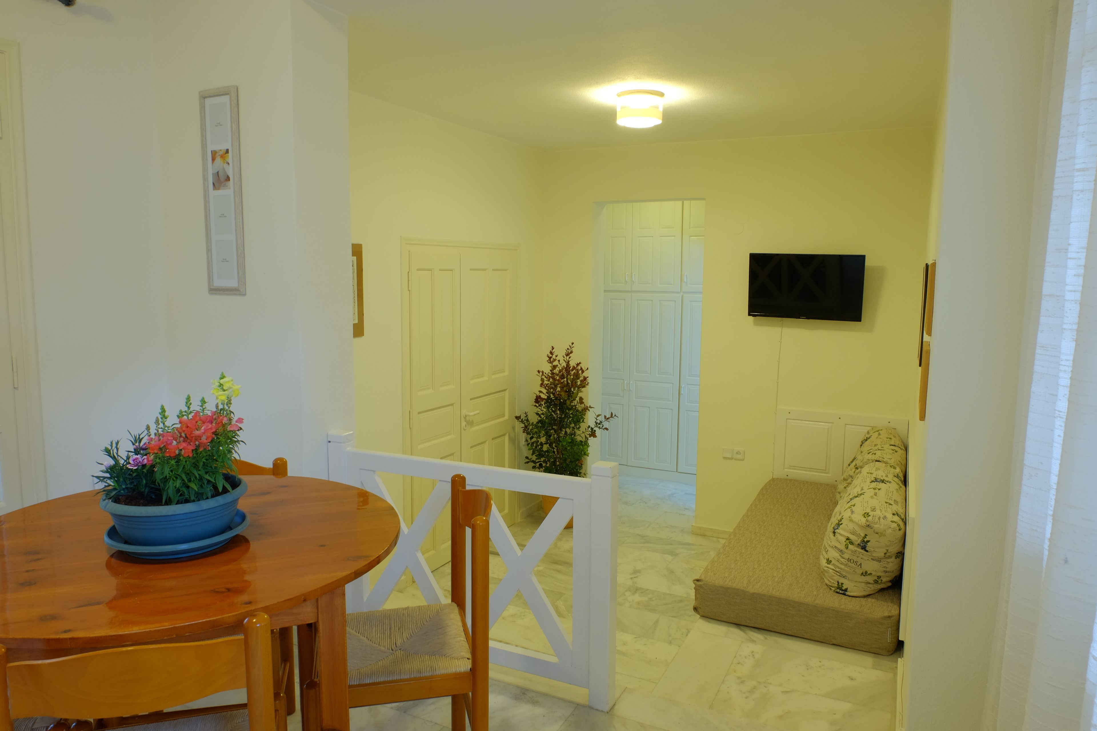 Dialinas Apartments