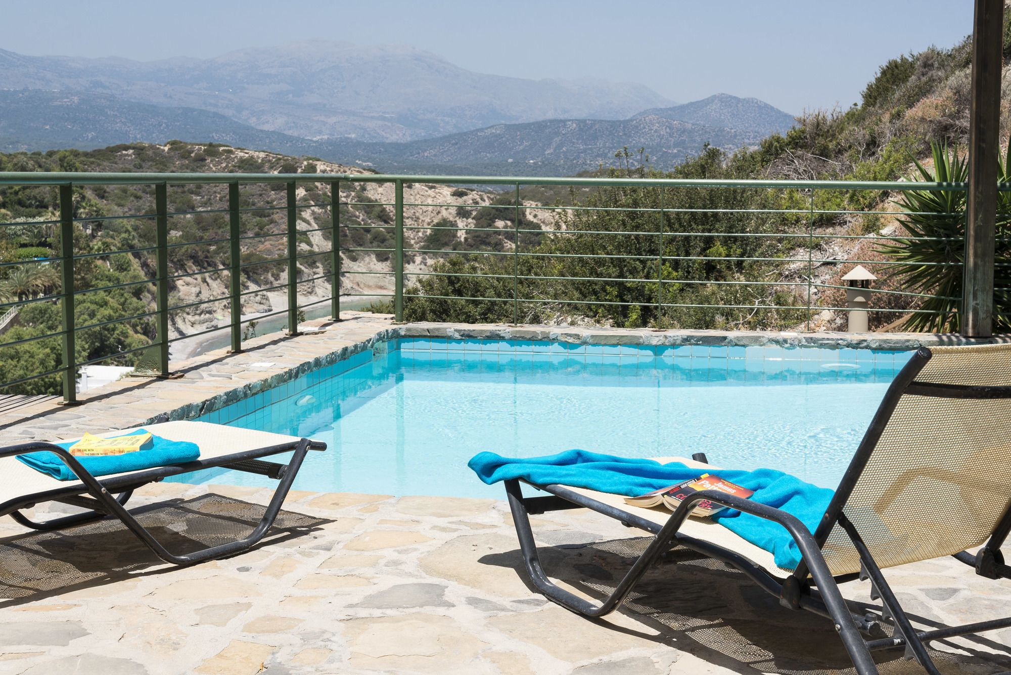 Istron Villas