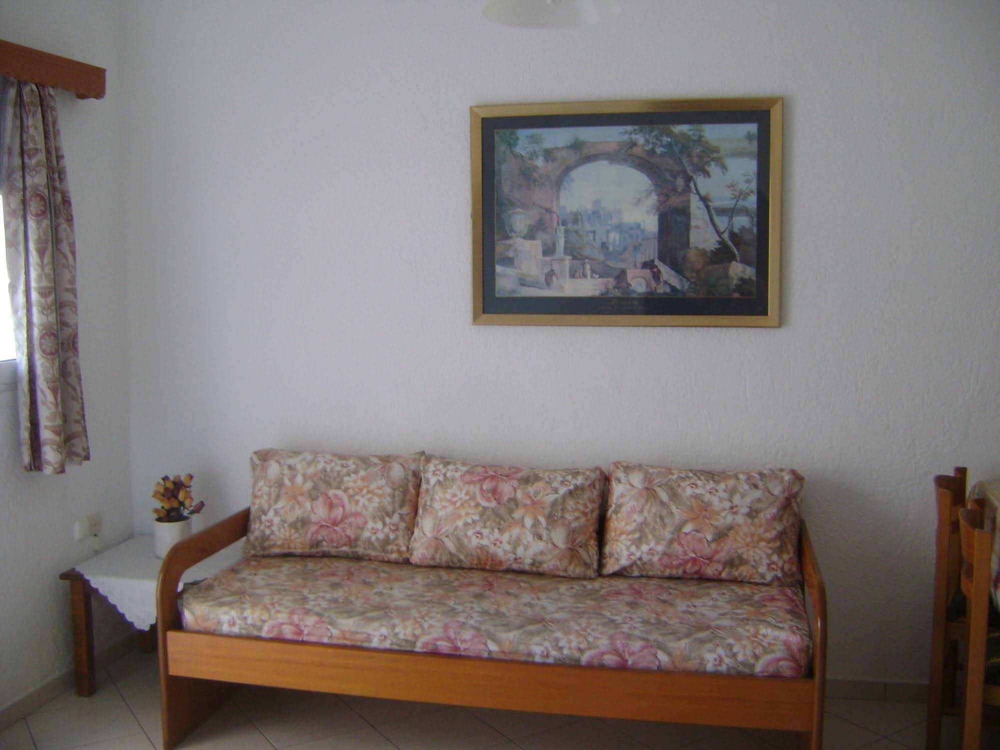Kavousanos Apartments