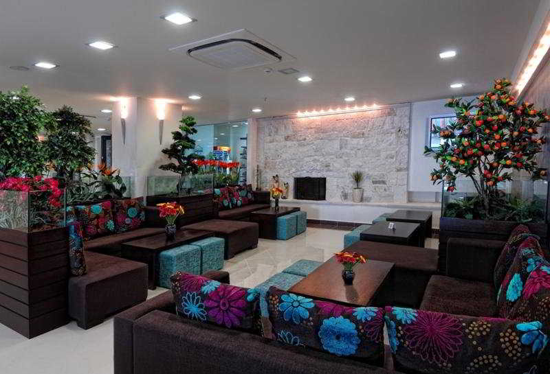 Mistral Mare Hotel