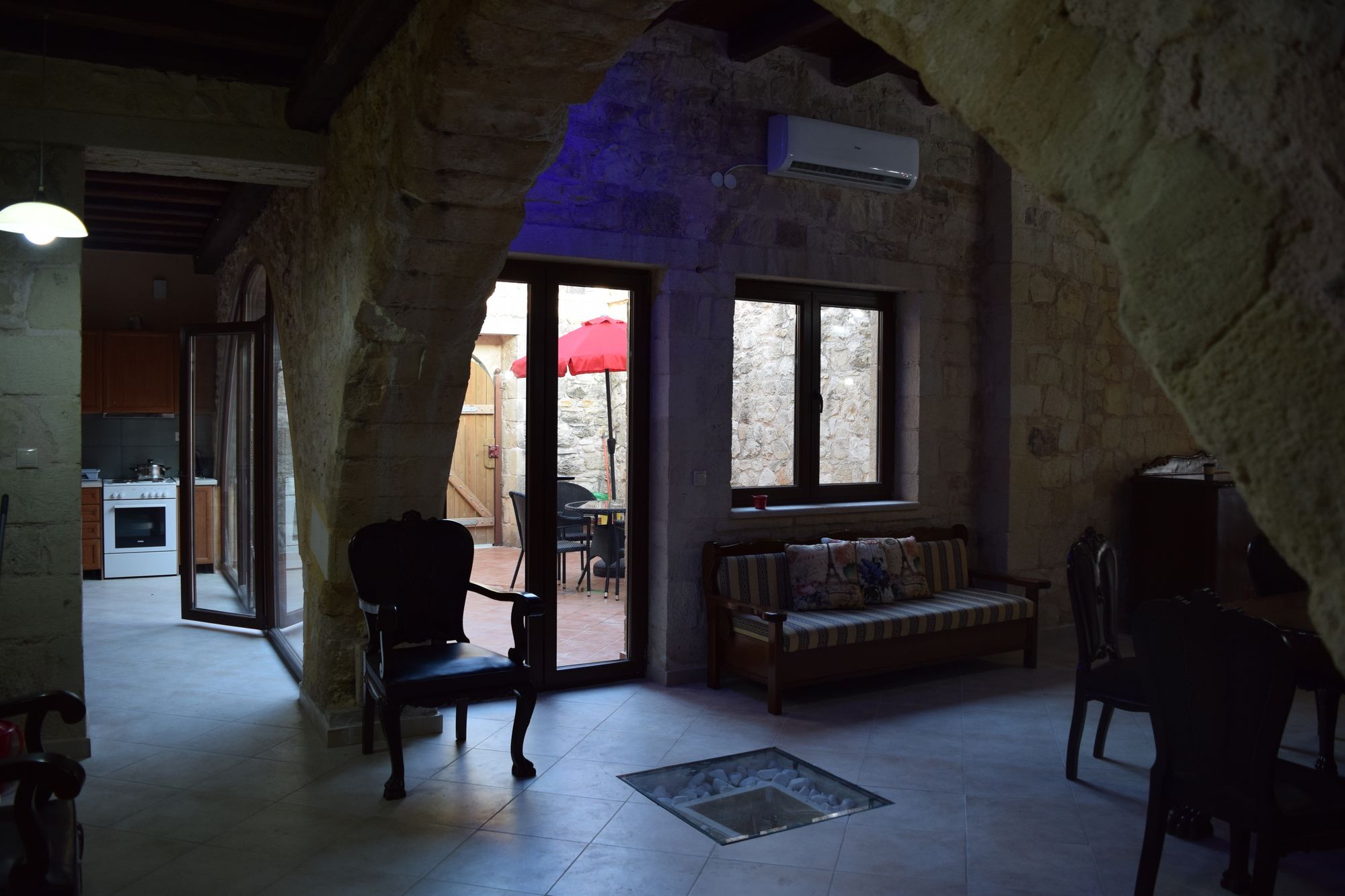 Venetian Cistern Villa
