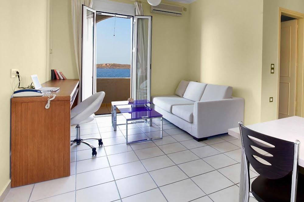 Giorgis Blue Apartments