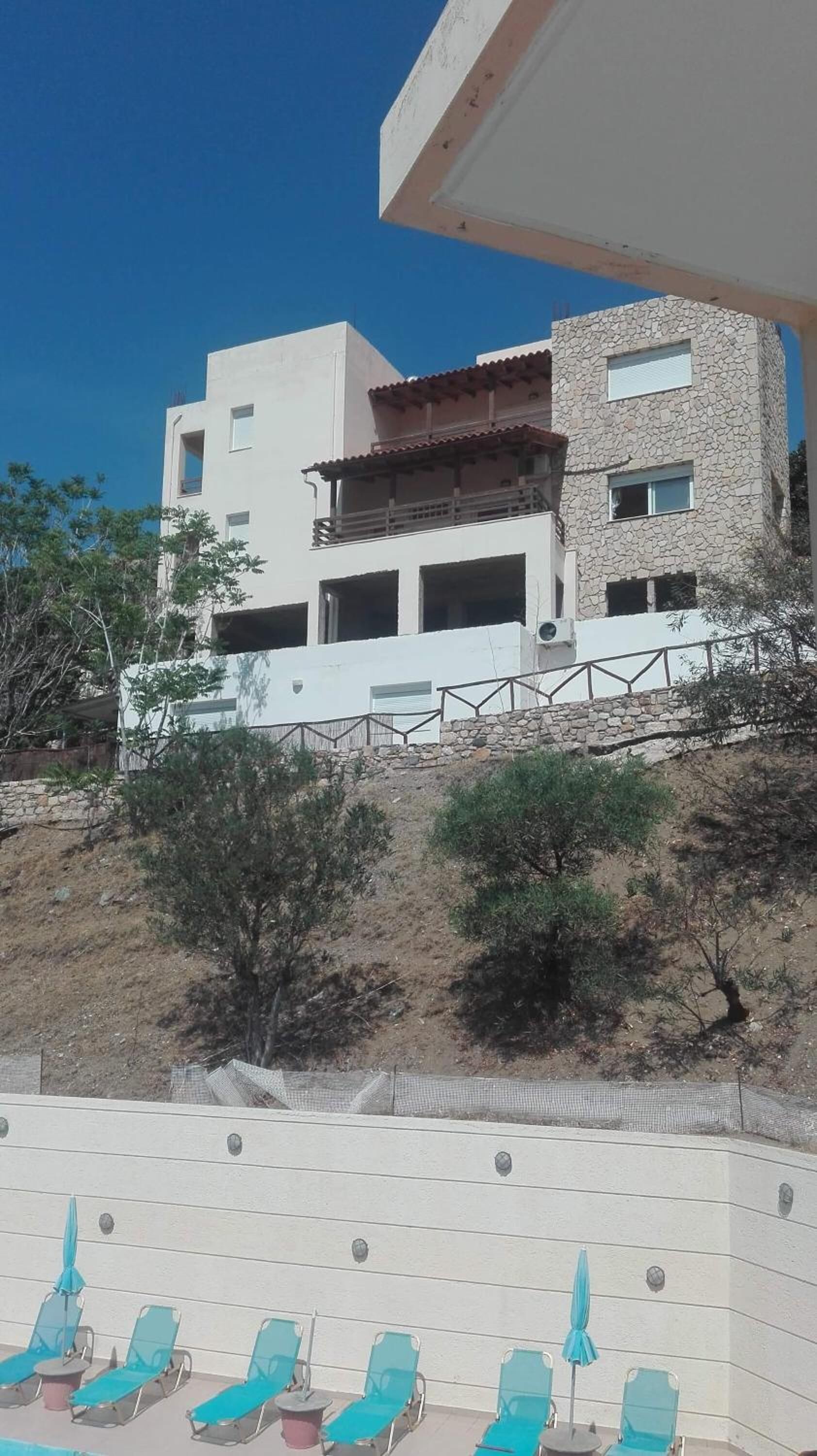 Sfinias Apartments