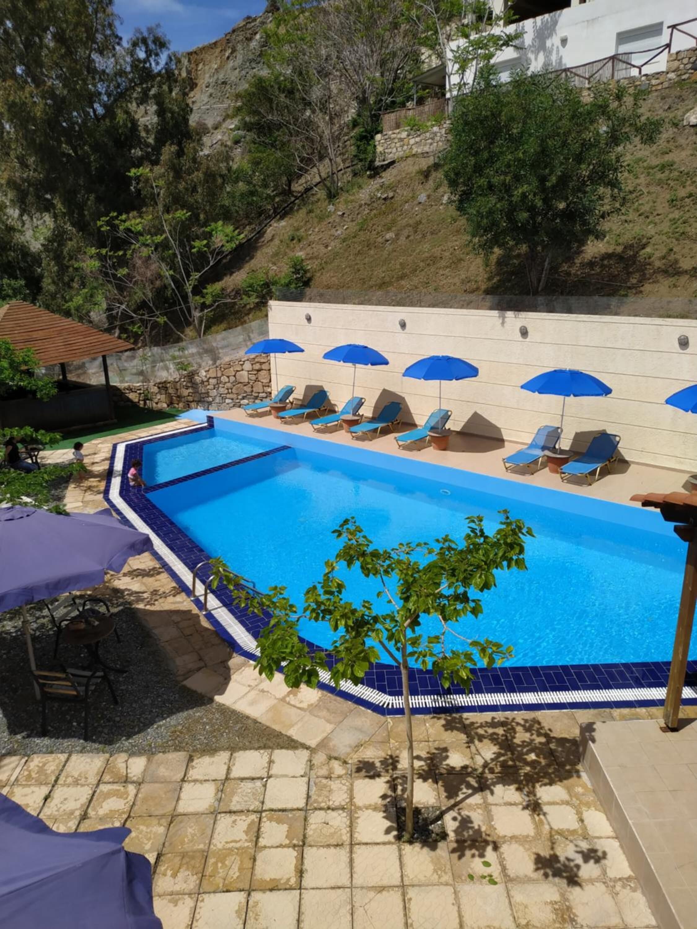 Sfinias Apartments