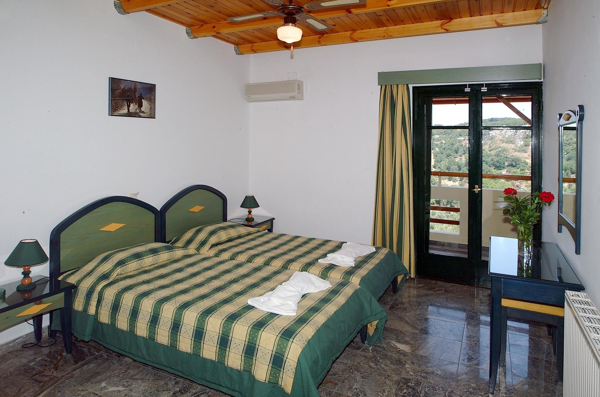 Stratos Villas