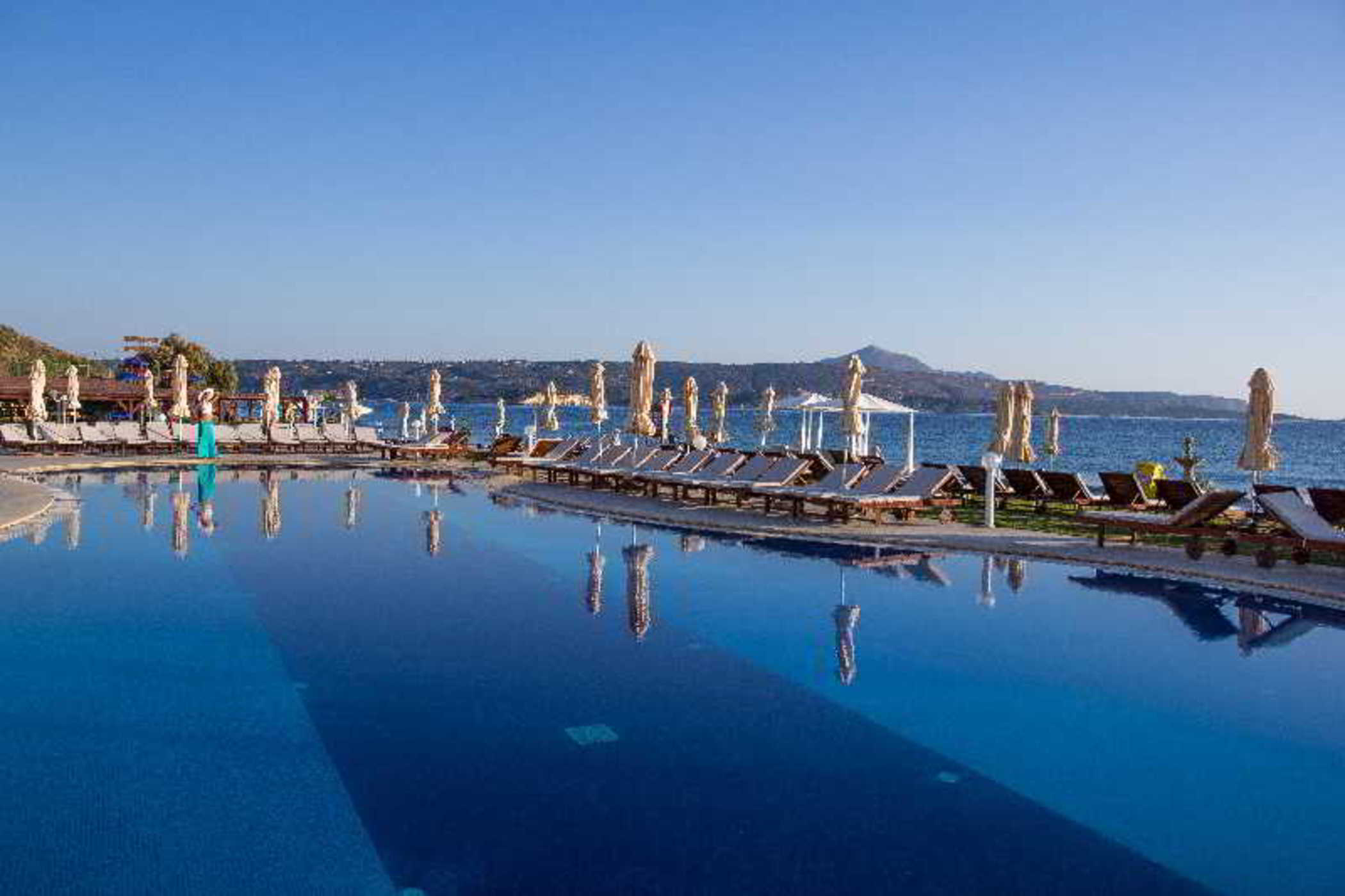 Kiani Beach Resort