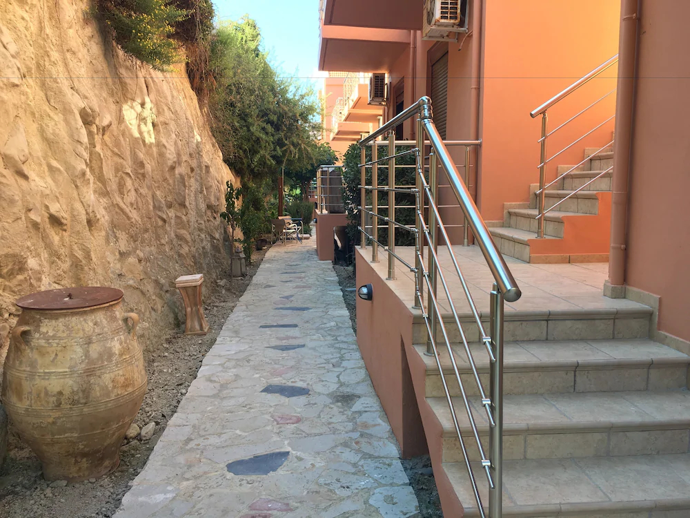 Porto Kalyves Hotel Seaside Apartments