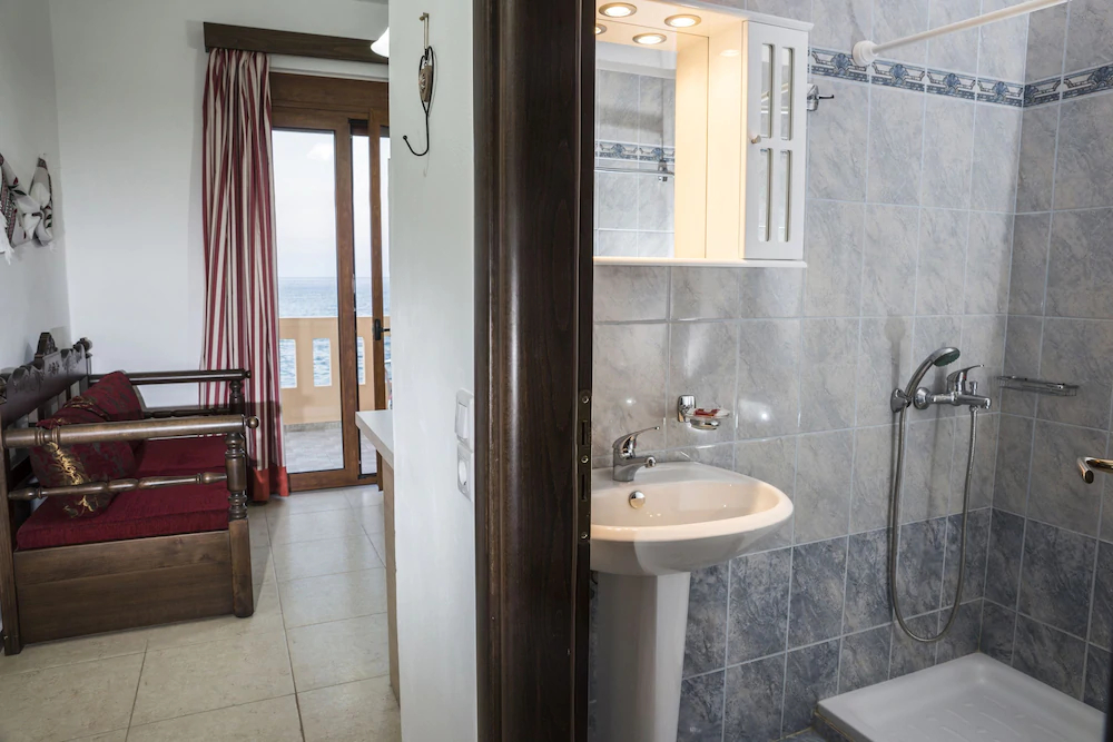 Porto Kalyves Hotel Seaside Apartments