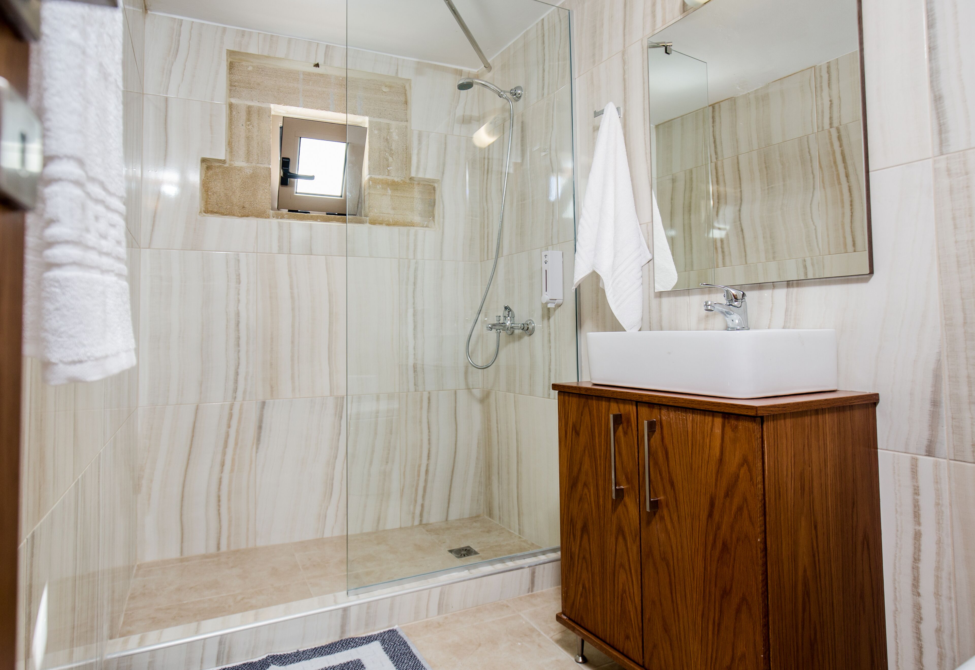 Agarathos Homes
