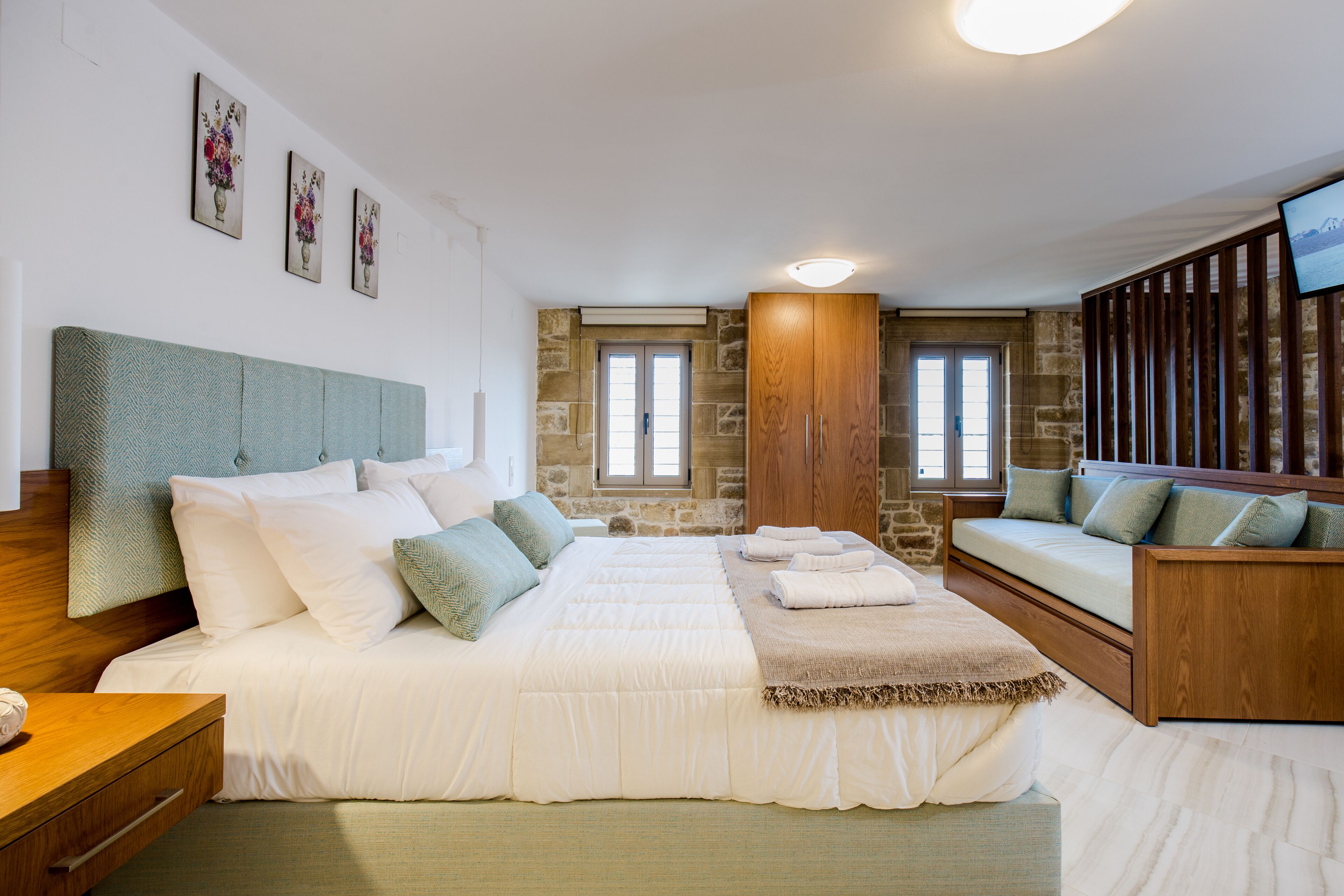 Agarathos Homes