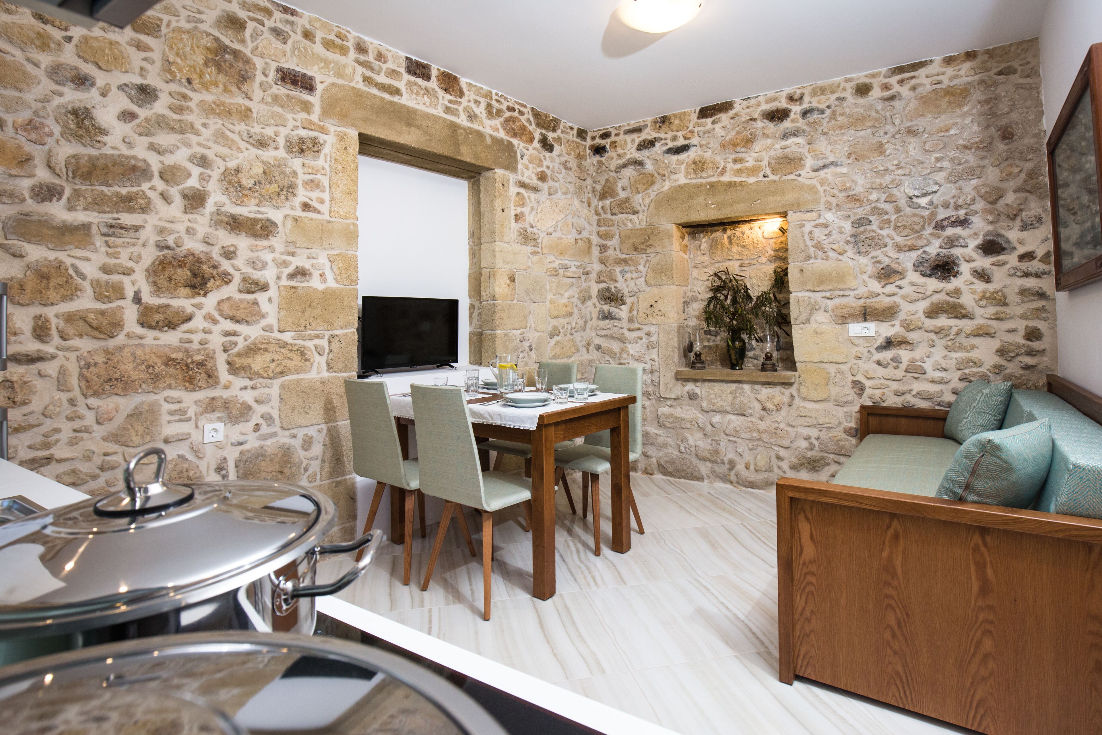 Agarathos Homes