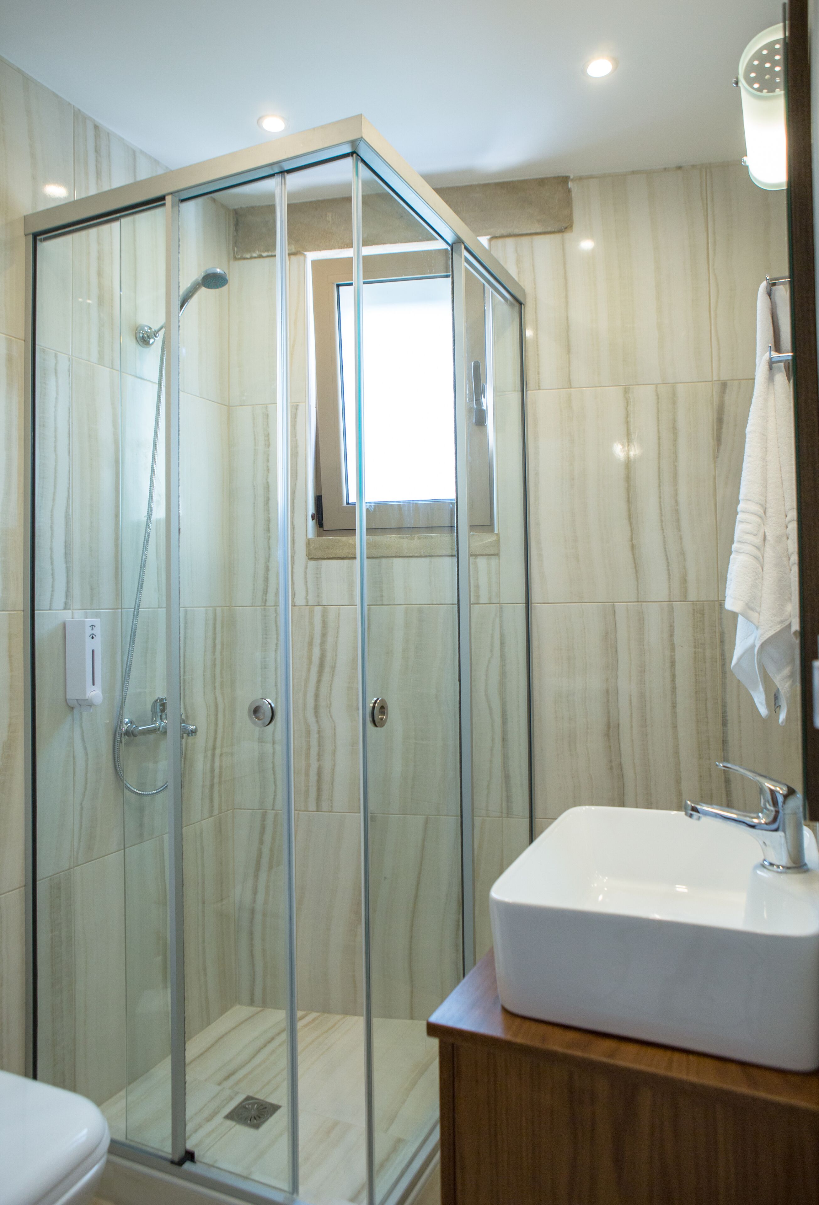 Agarathos Homes