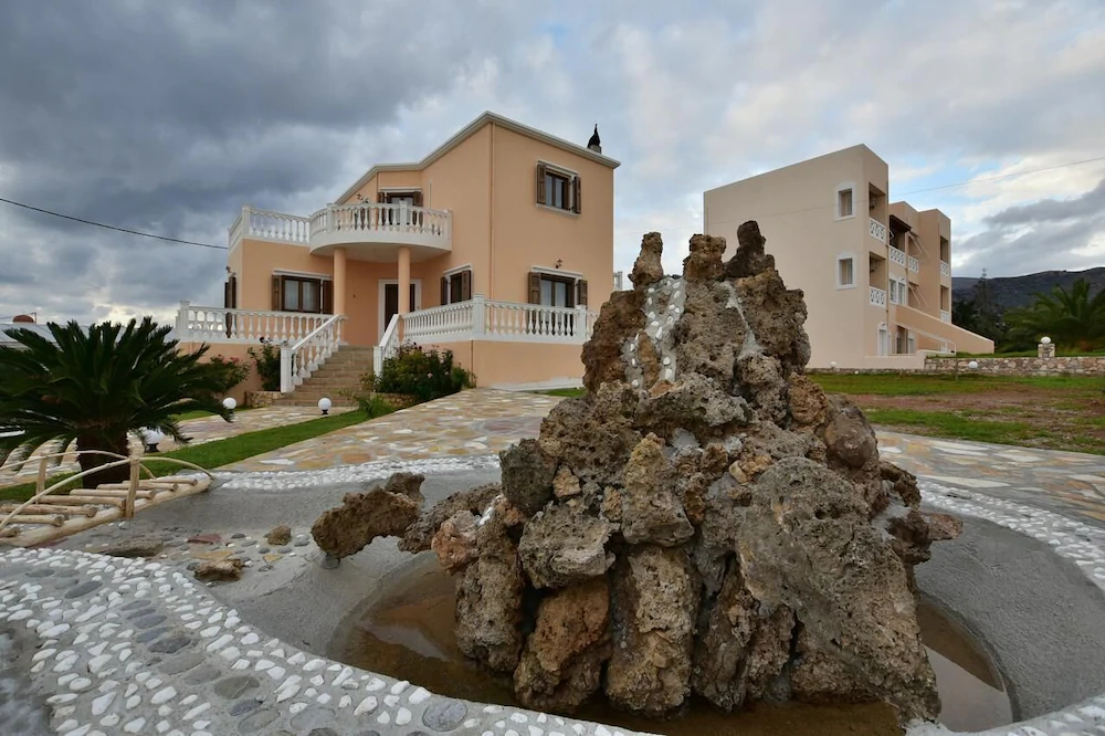 Flisvos Villa