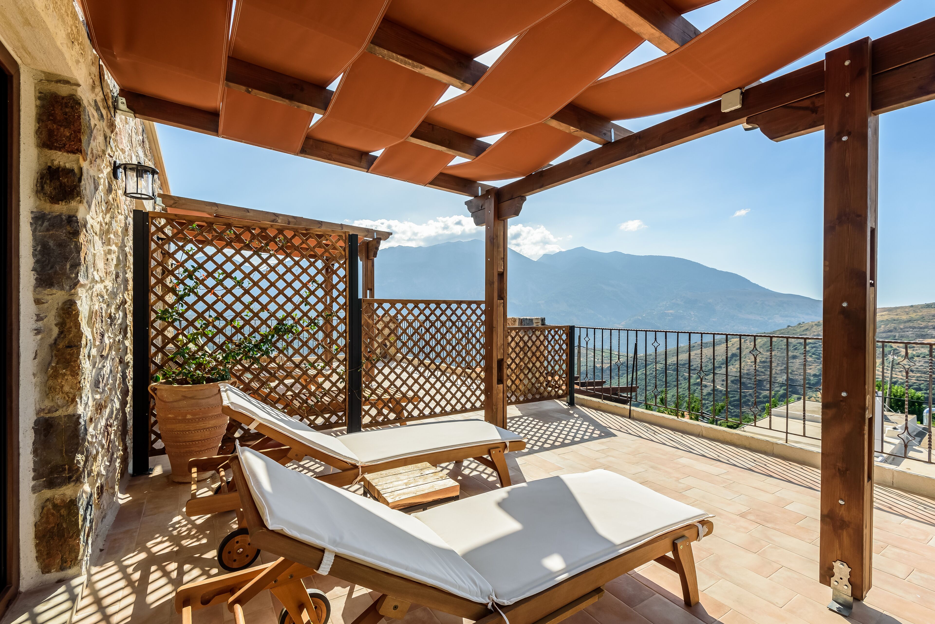 Minos Country Living Apartments