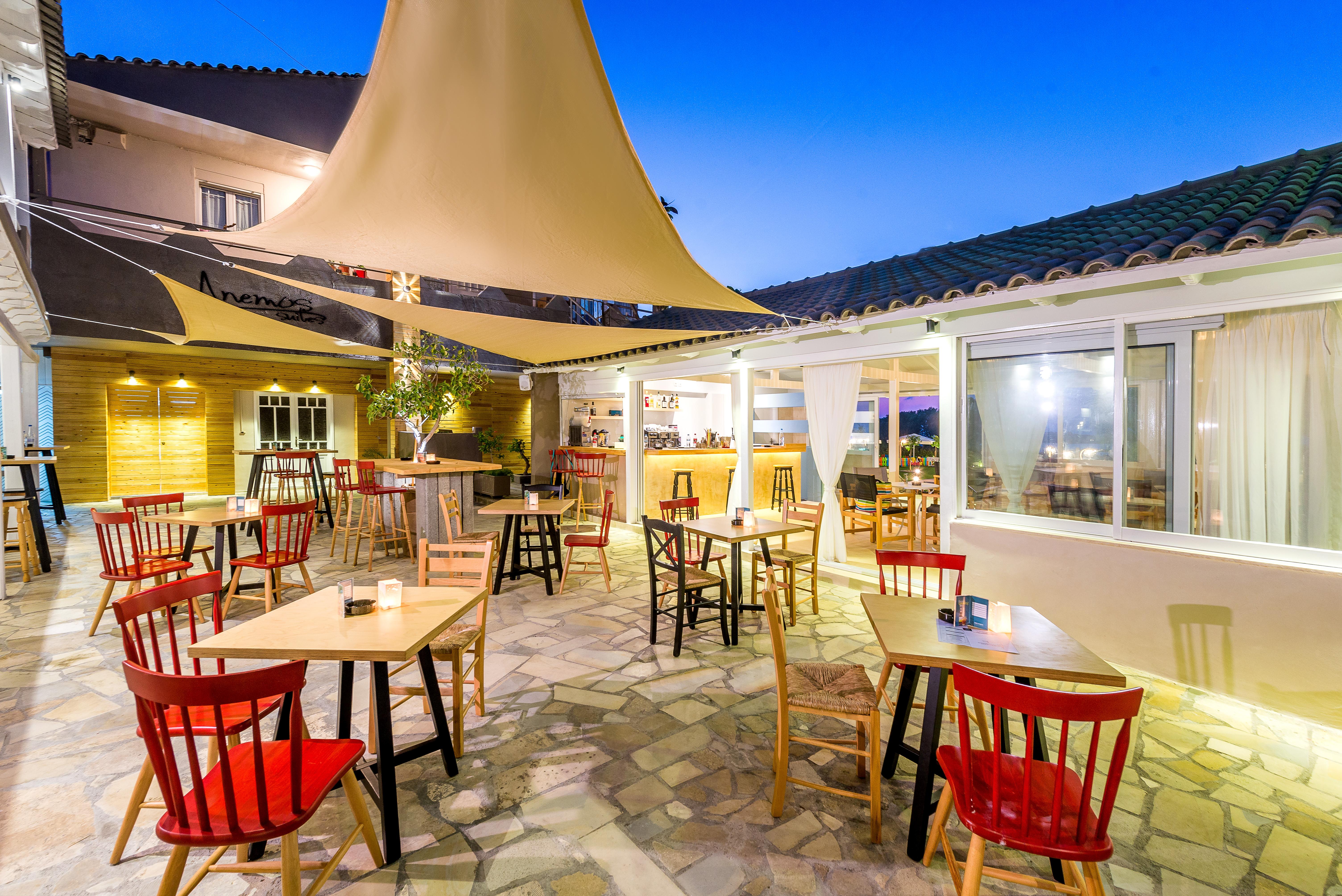 Anemos Suites