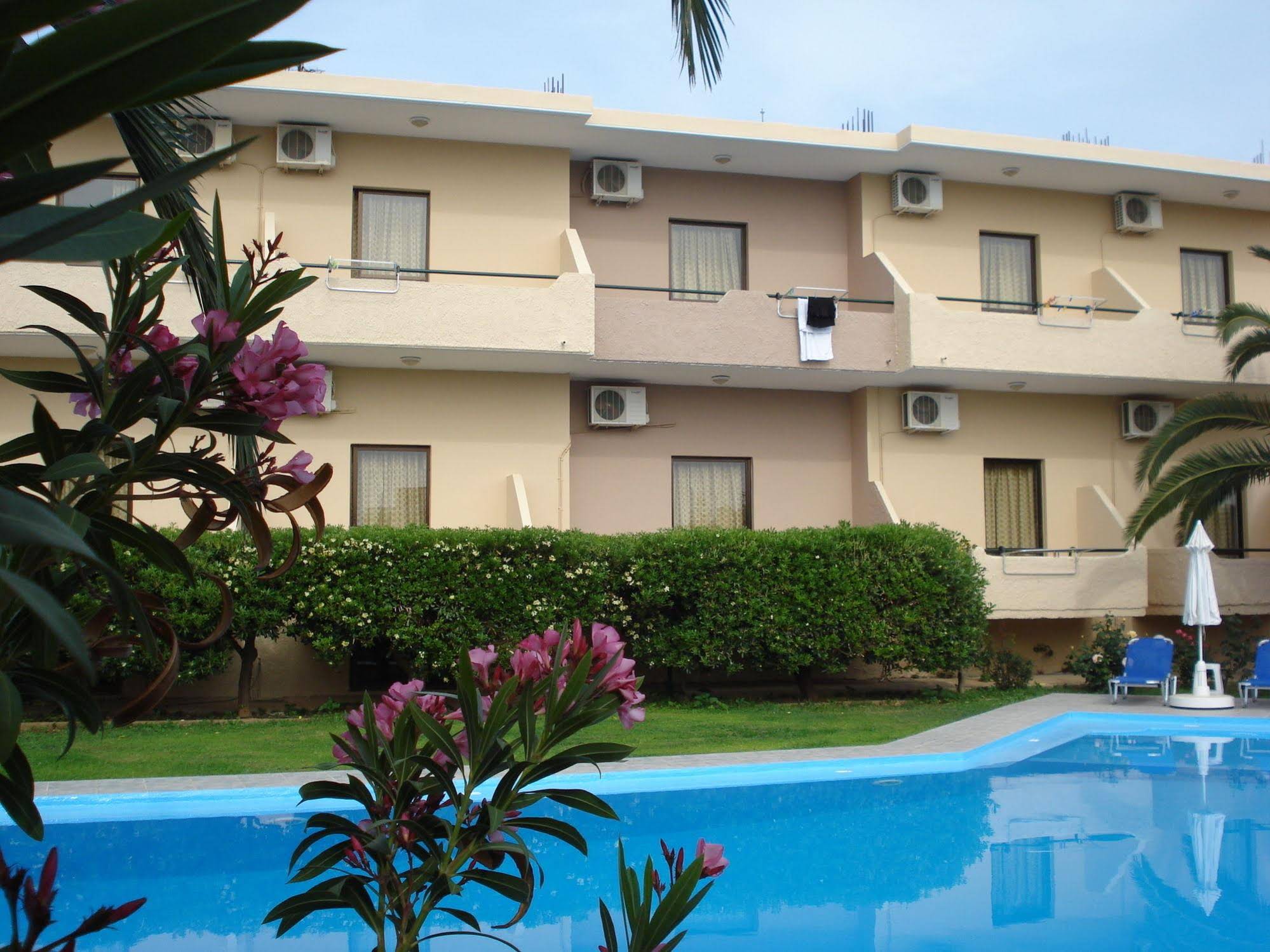 Argo Apartments