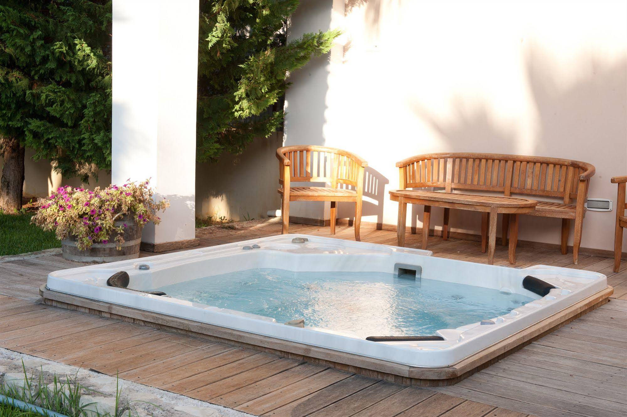 Elizabeth Suites