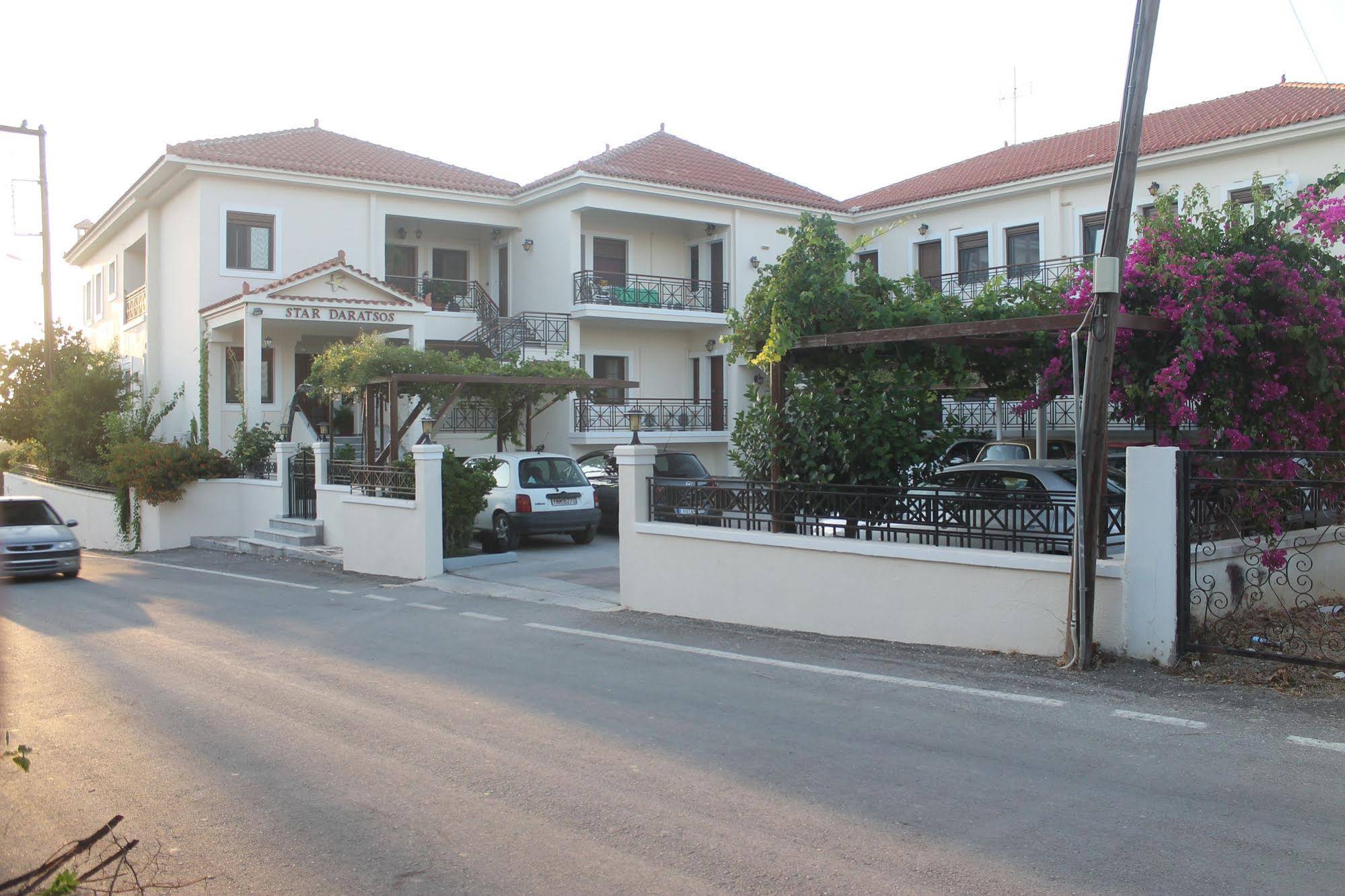 Star Daratsos