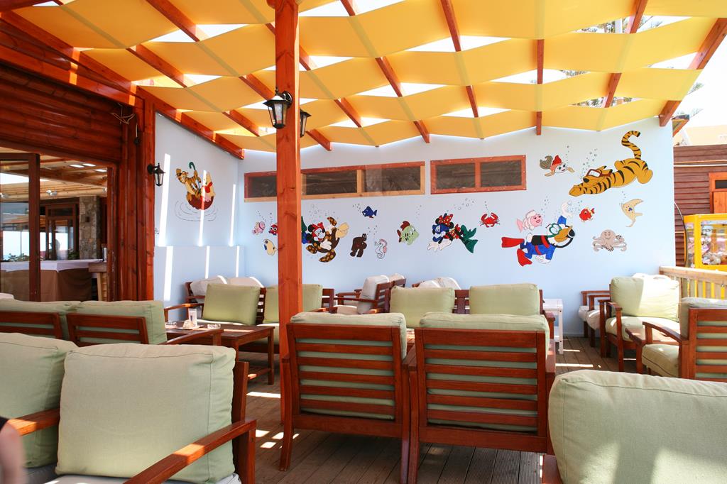 Kaissa Beach Hotel