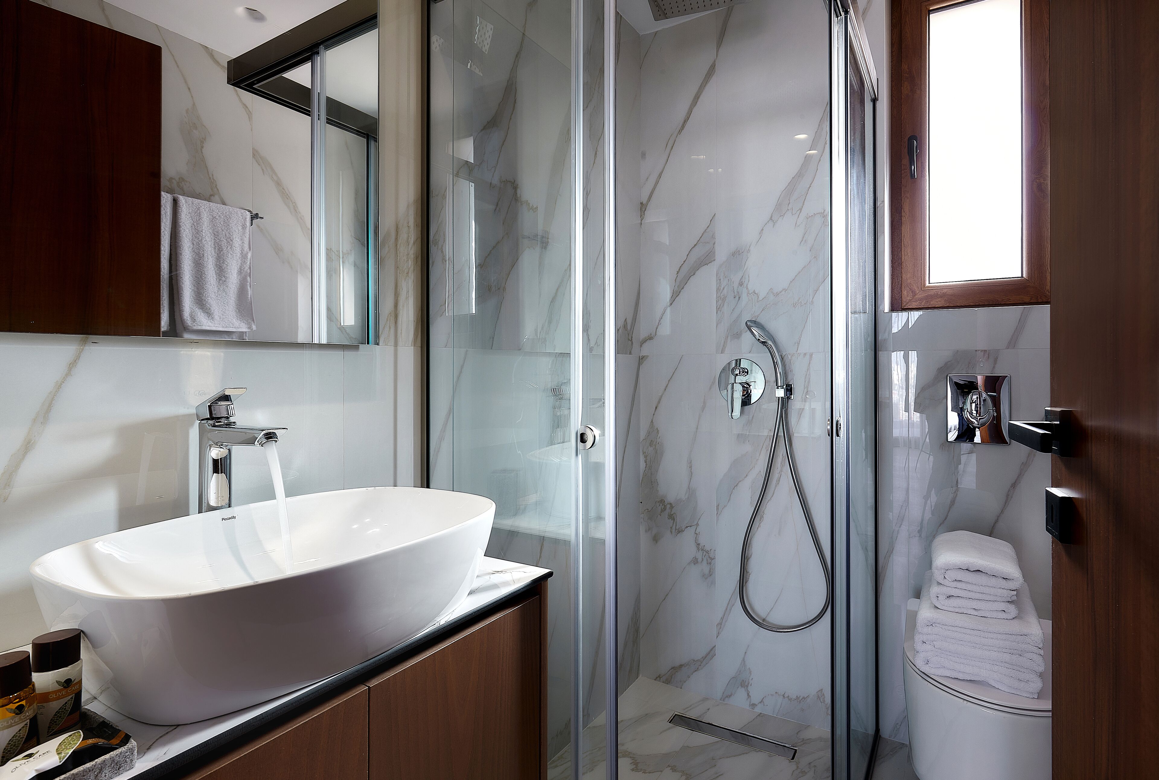 Volta Suites and Villas