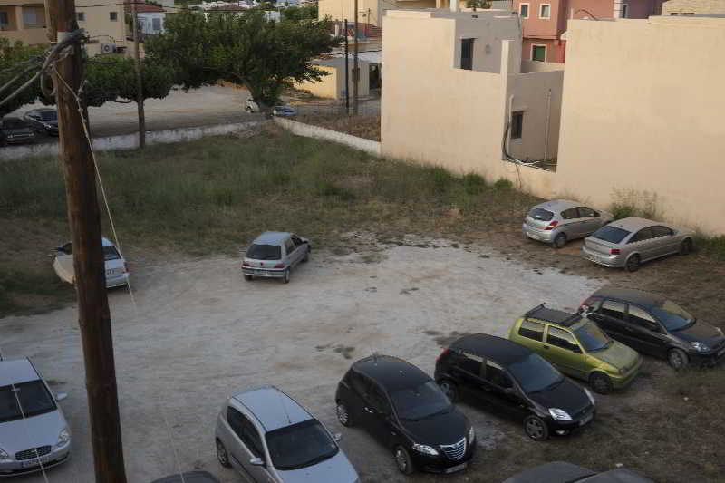 Elia Stalos Apartments