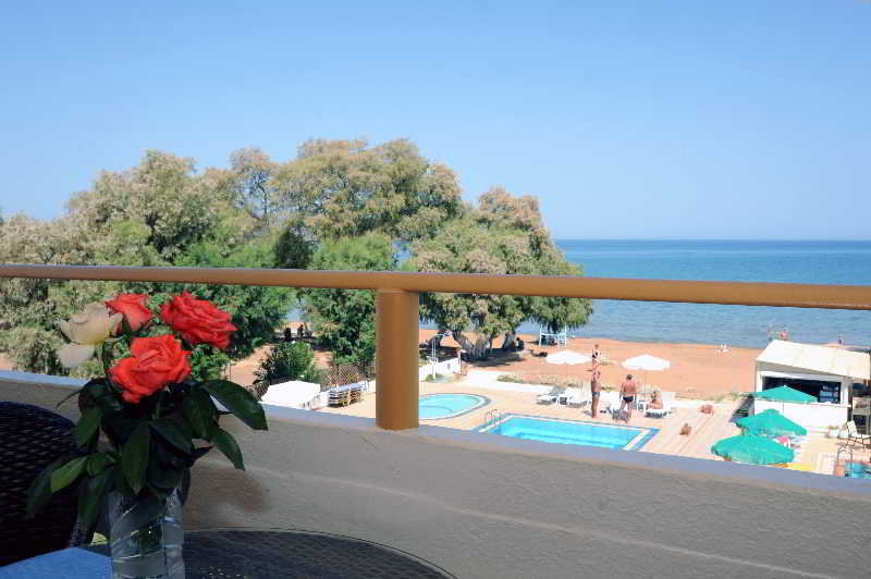 Esperides Beach Hotel Apartments