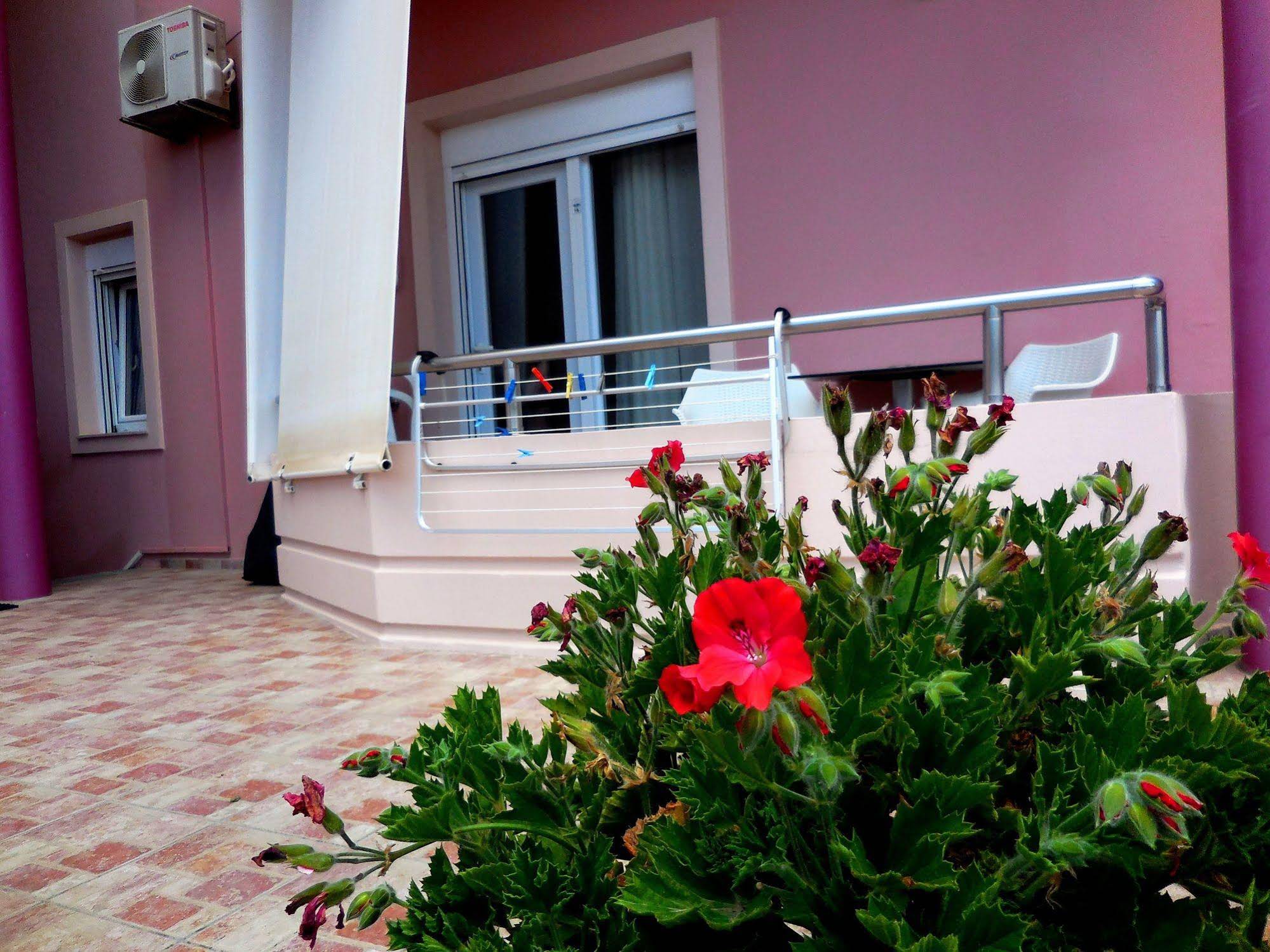 Sea Side Apartments