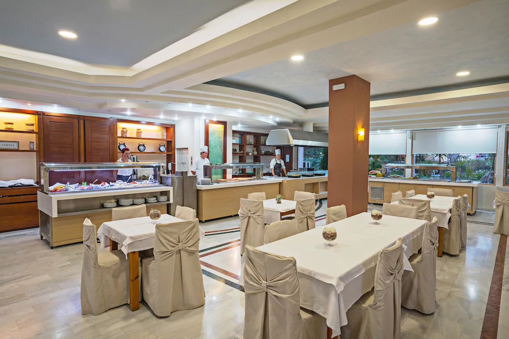 Apollo Hotel II