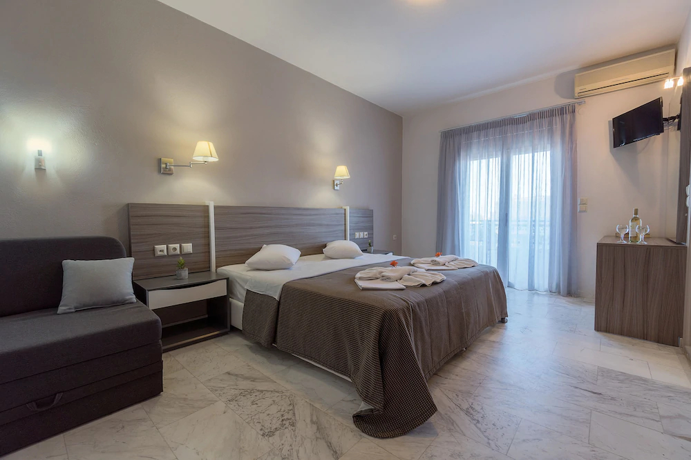 Apollo Hotel II