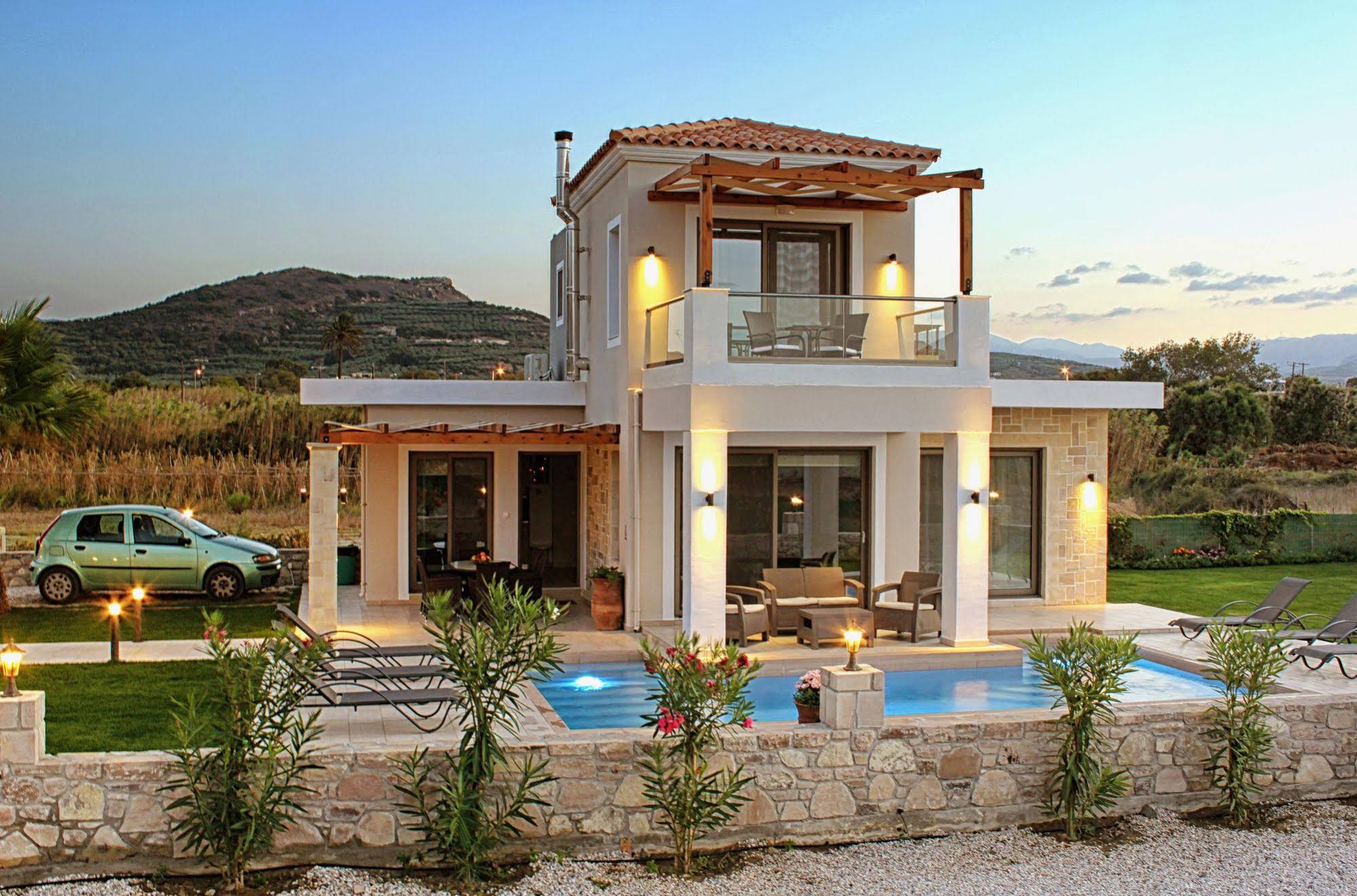 Alexandros Villa