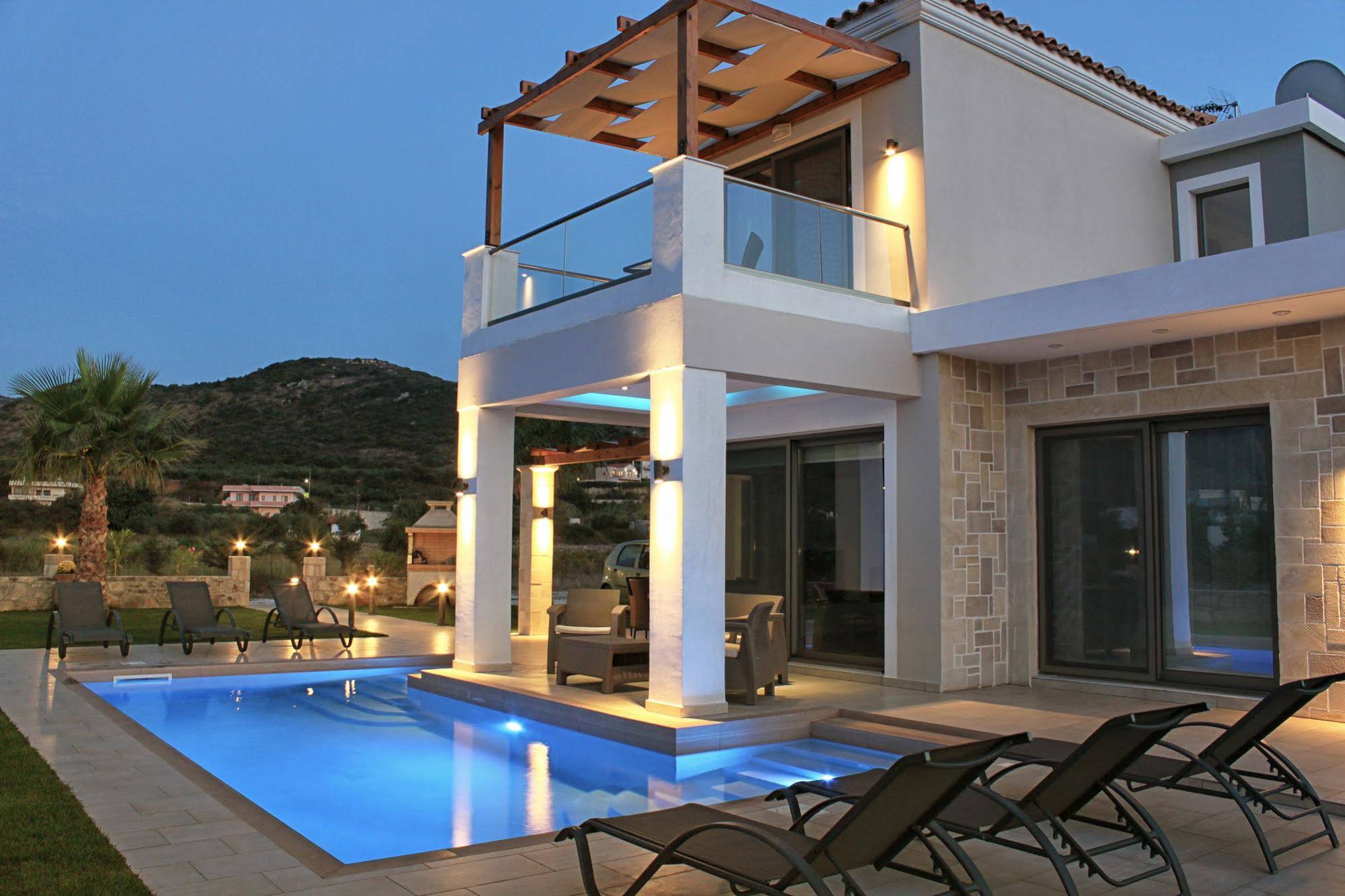 Alexandros Villa