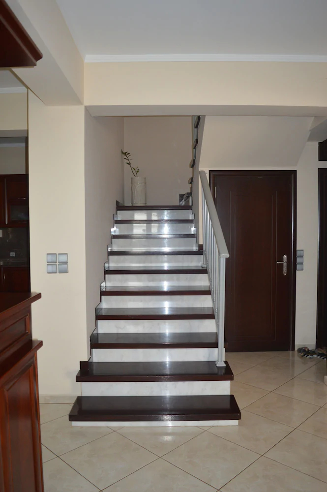Armi Villa