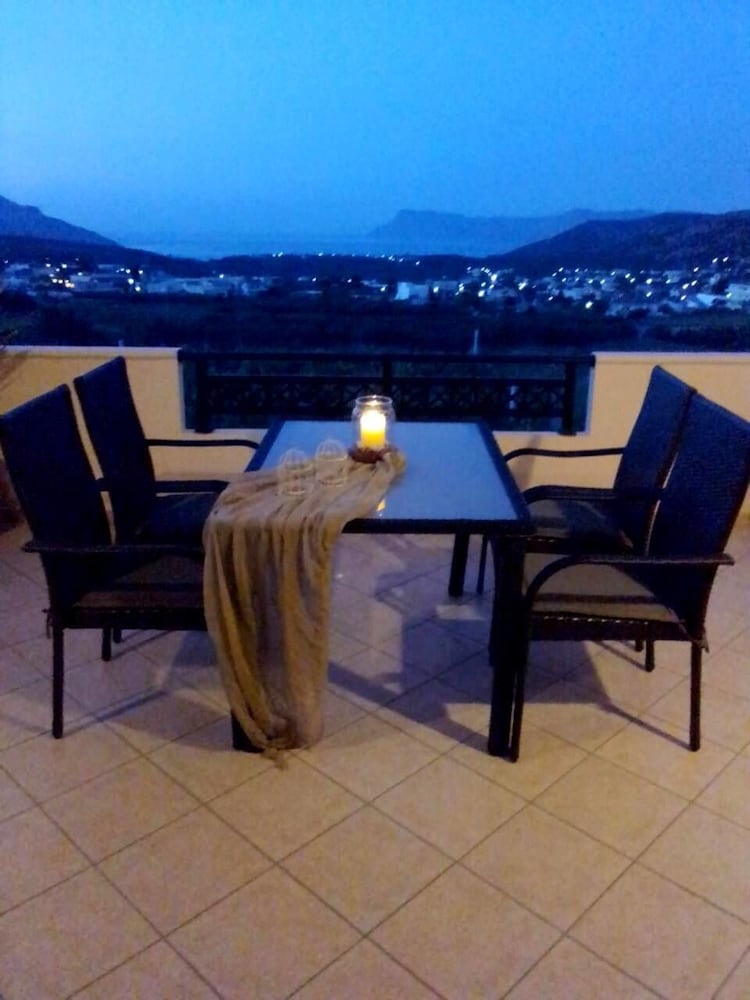 Armi Villa