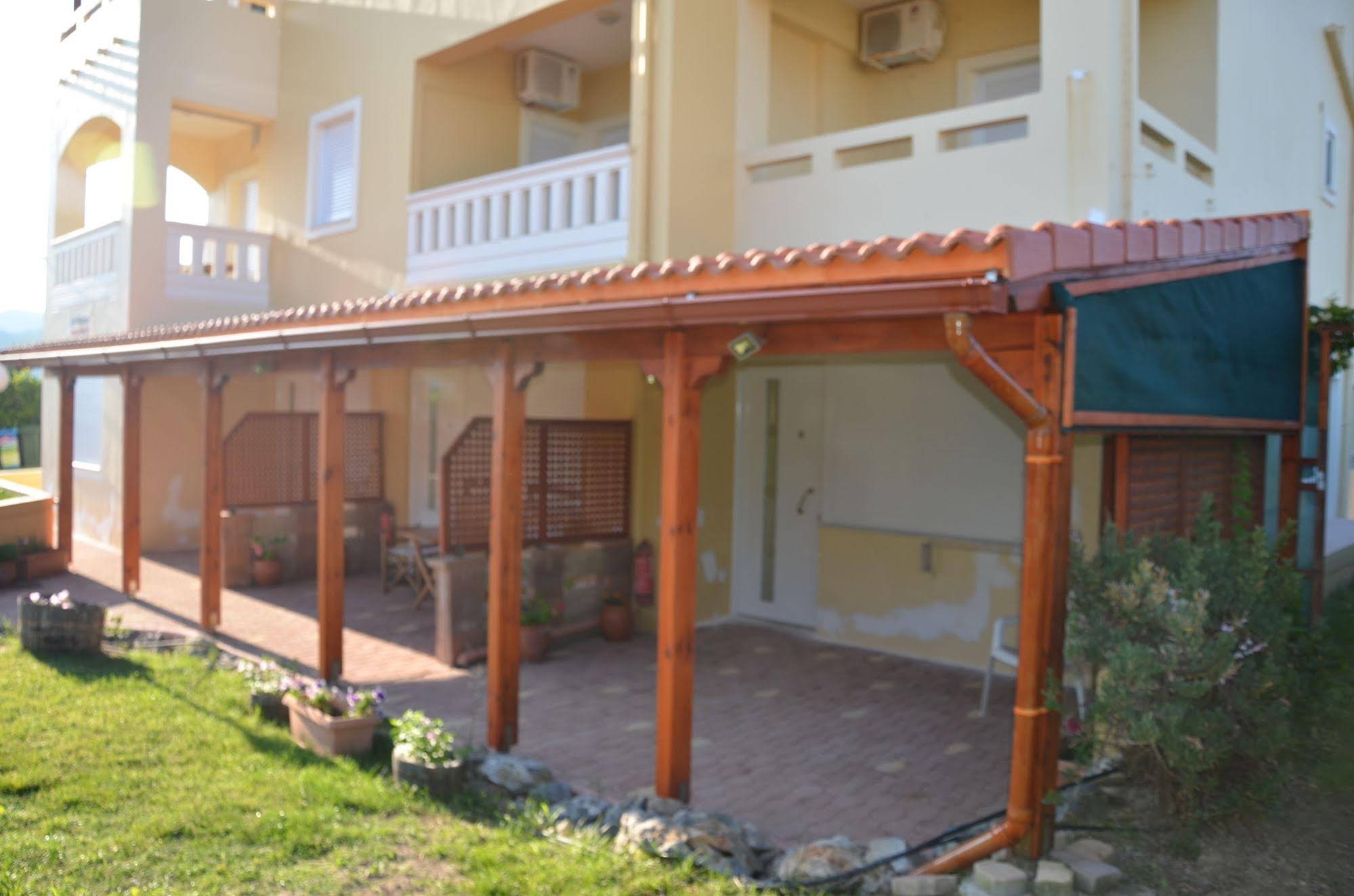 Thalassa Apartments