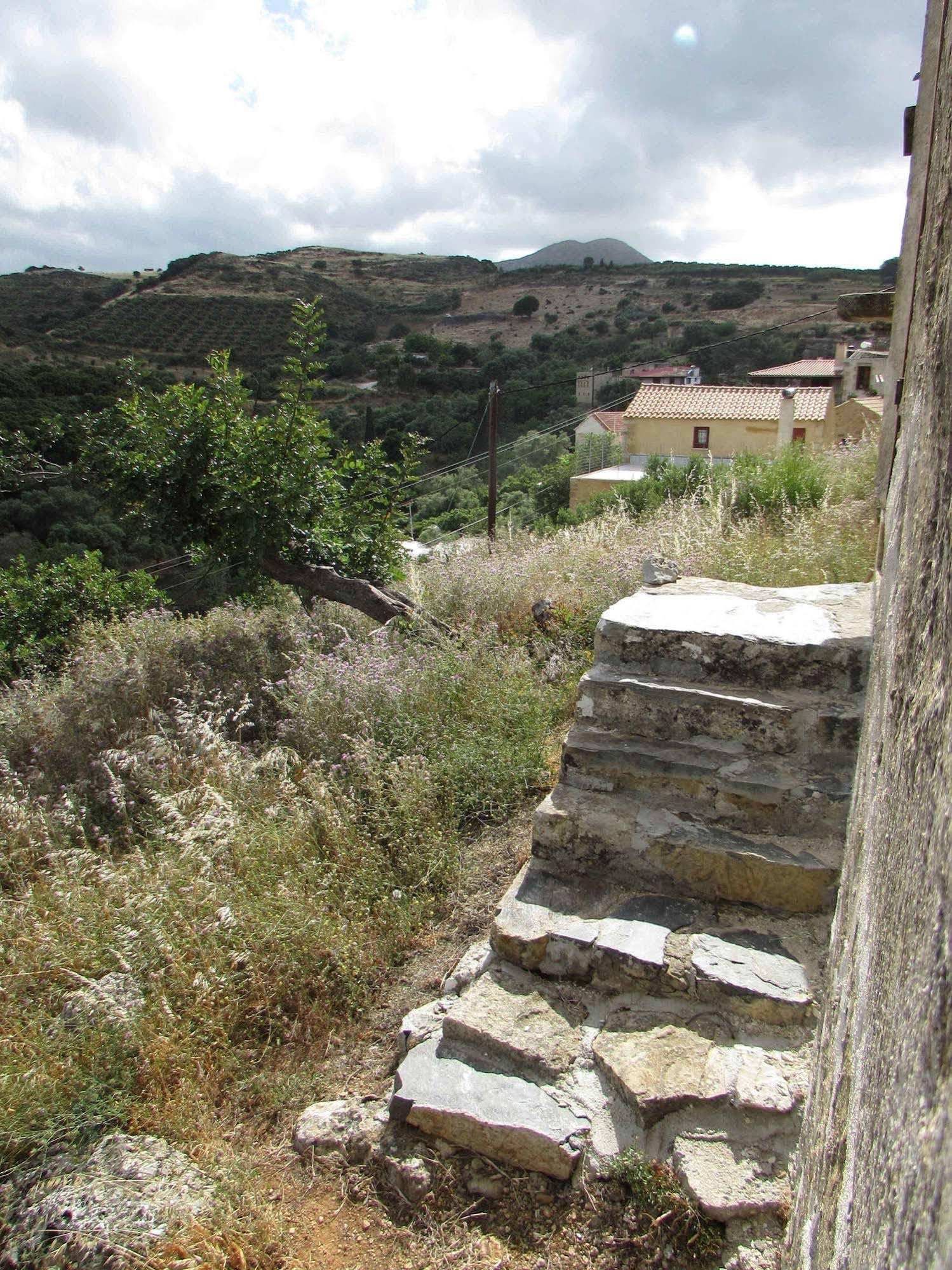Tsikalaria Traditional Stone House