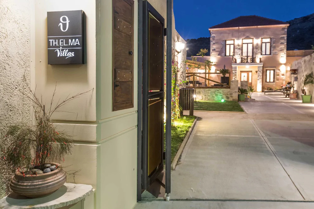 Villa Theta