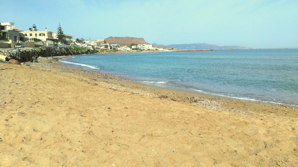 Almare Beach