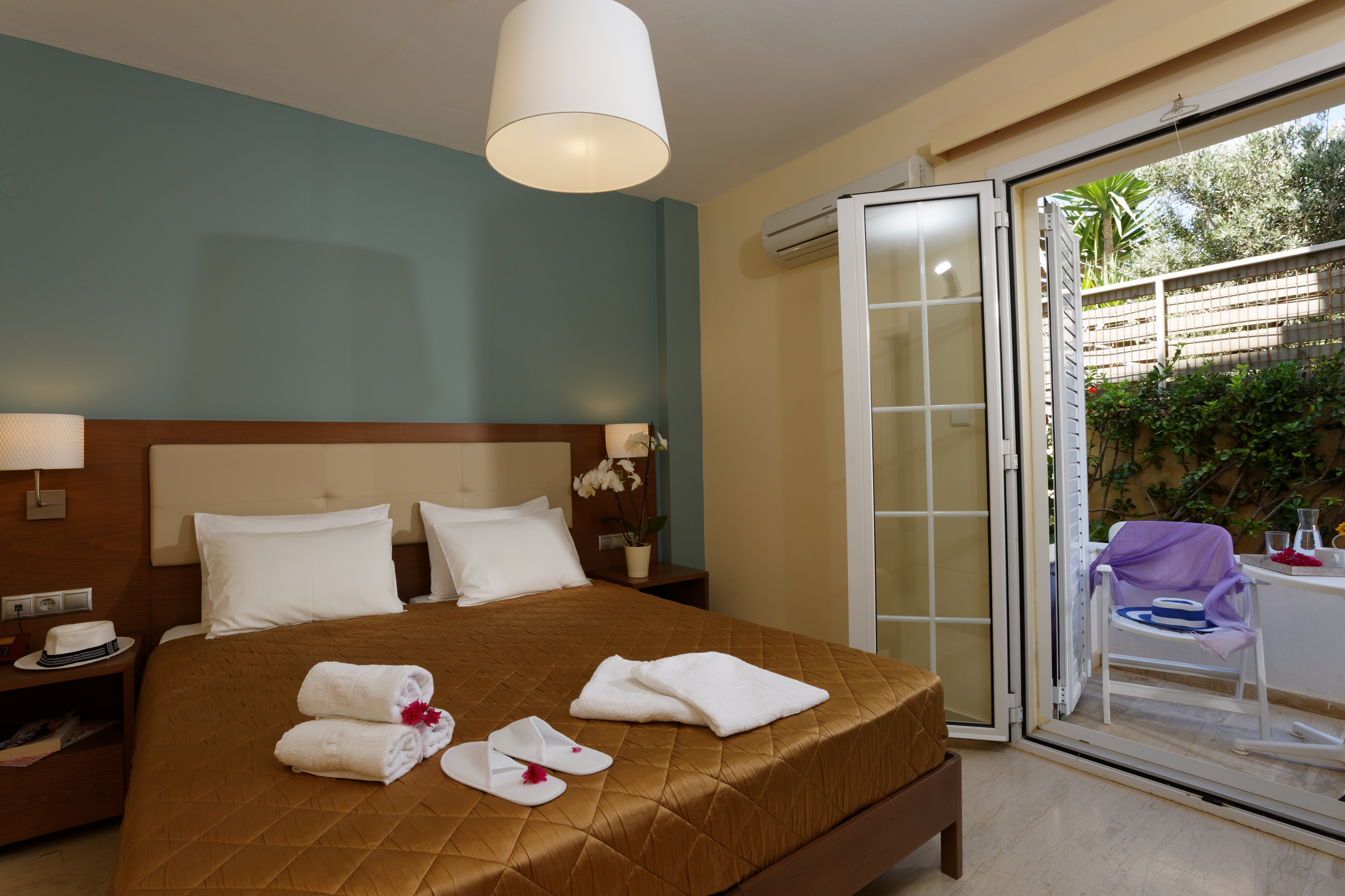 Dimitra Hotel & Apartments