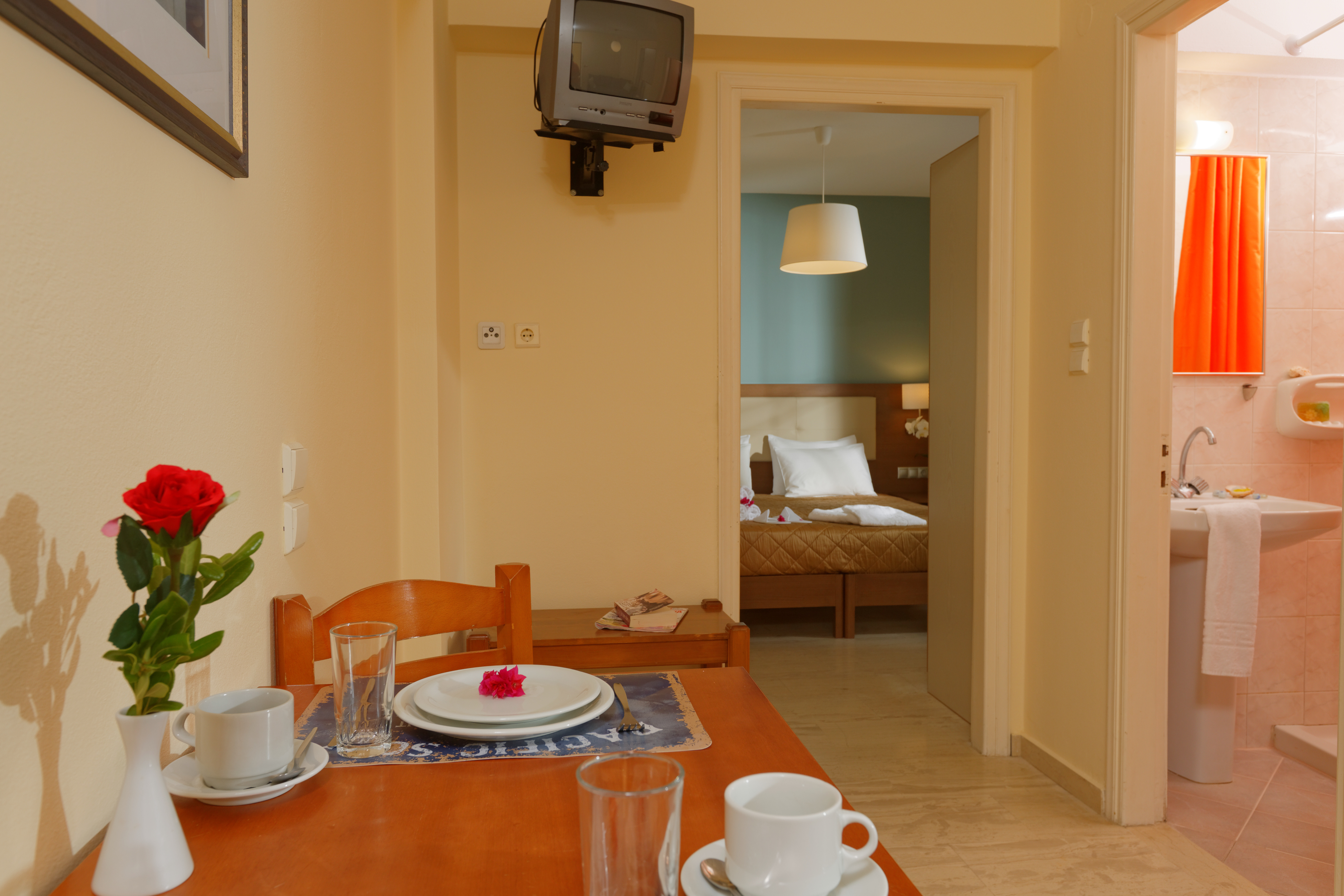 Dimitra Hotel & Apartments