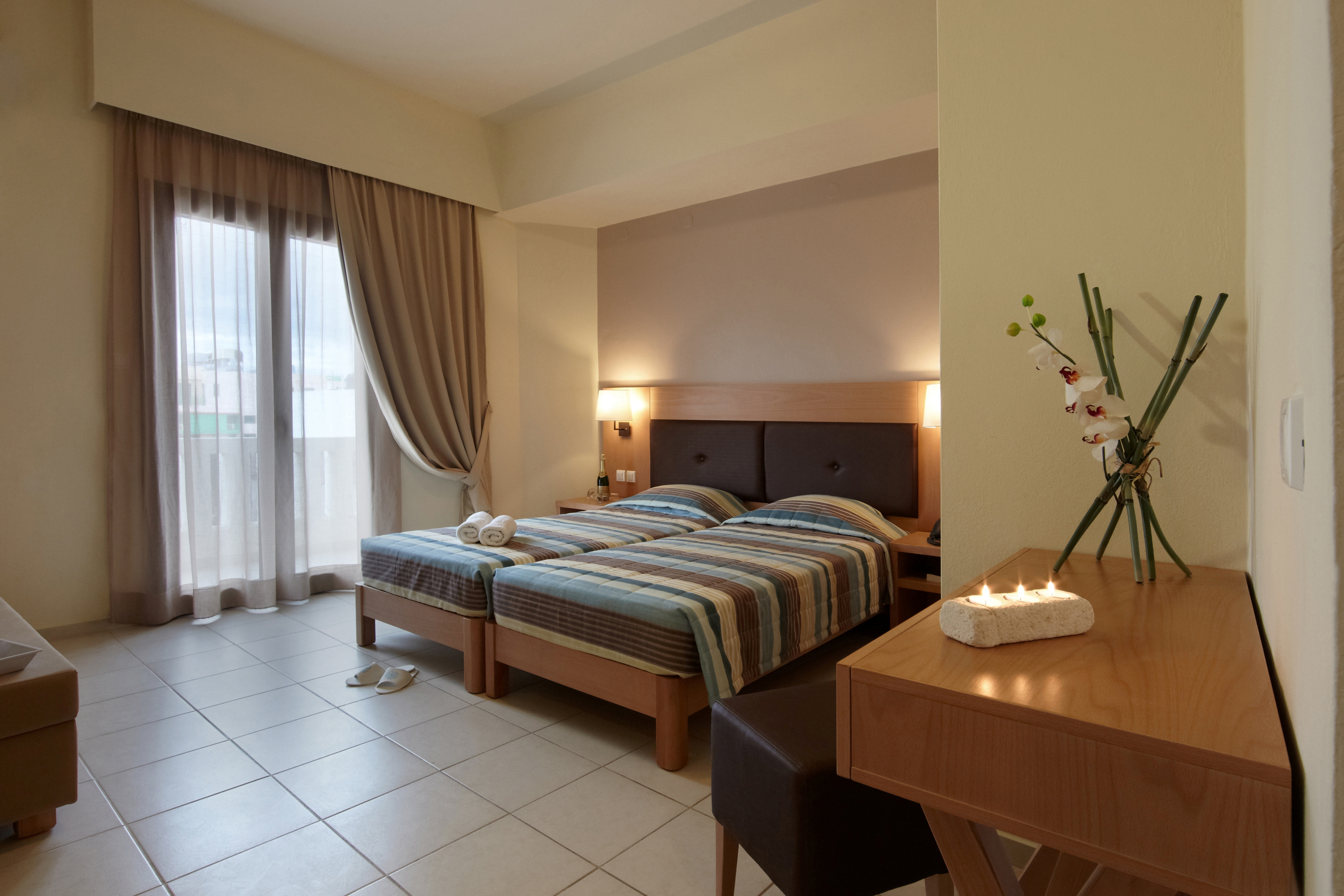 Dimitra Hotel & Apartments