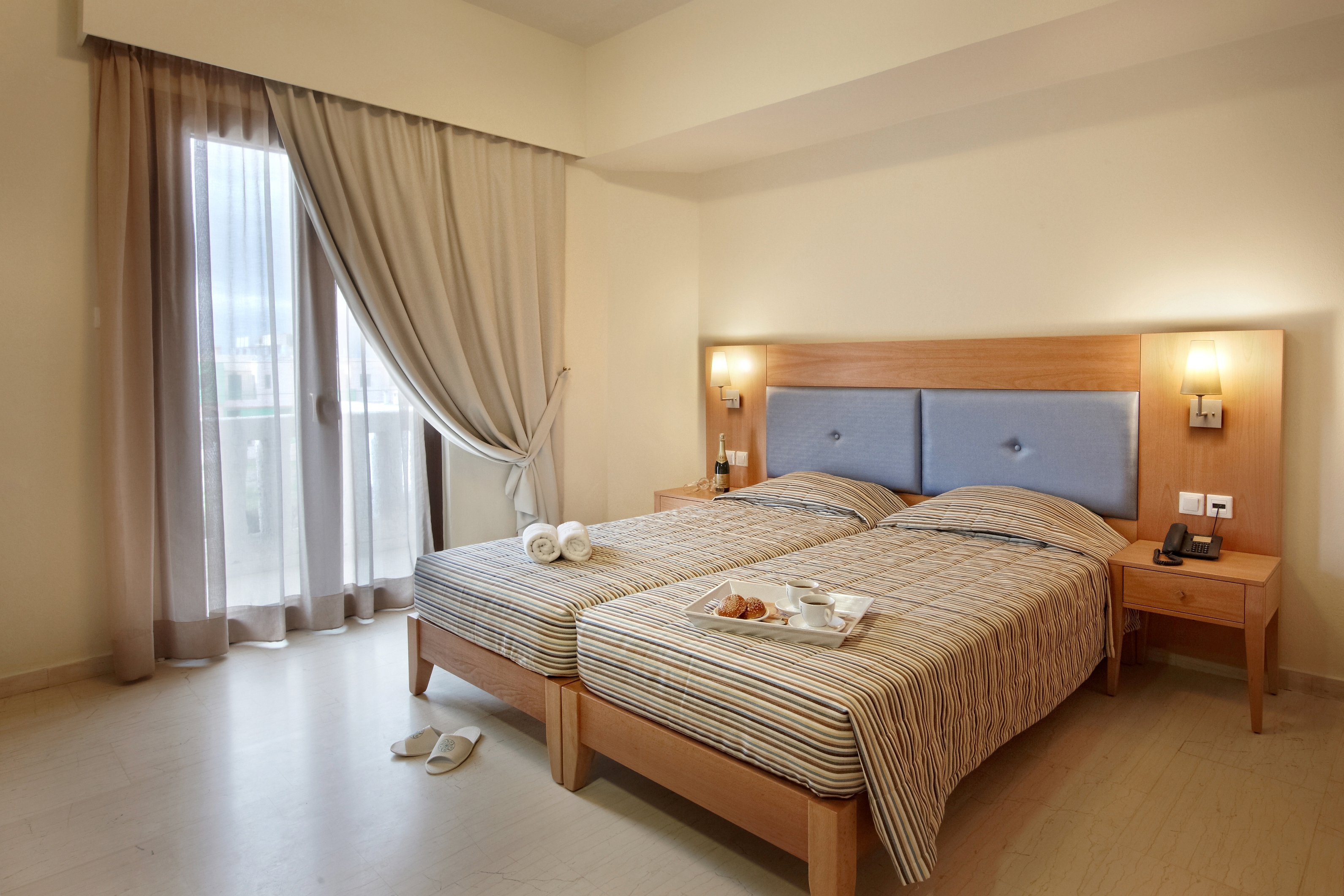 Dimitra Hotel & Apartments