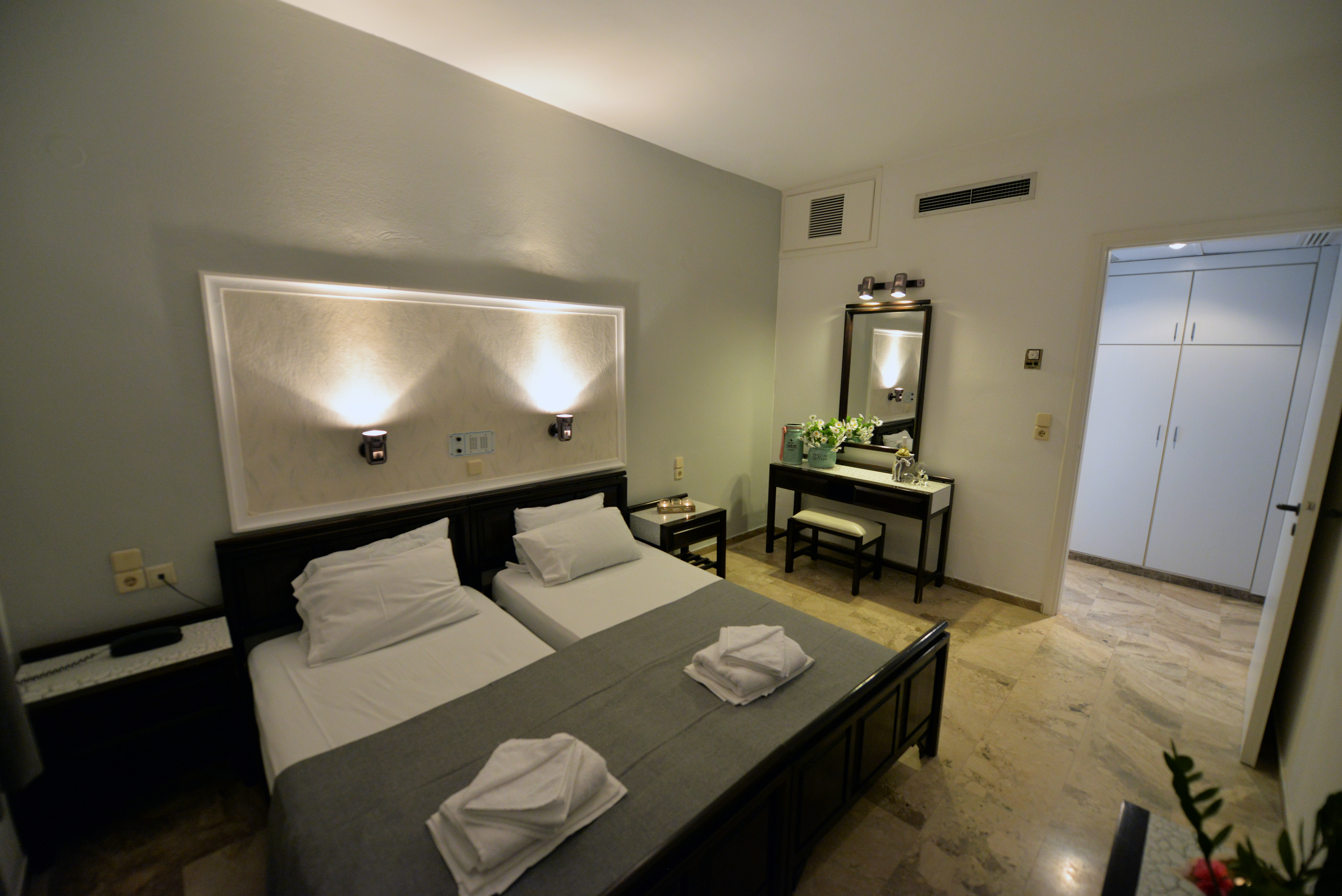 Hotel Anna Apartments