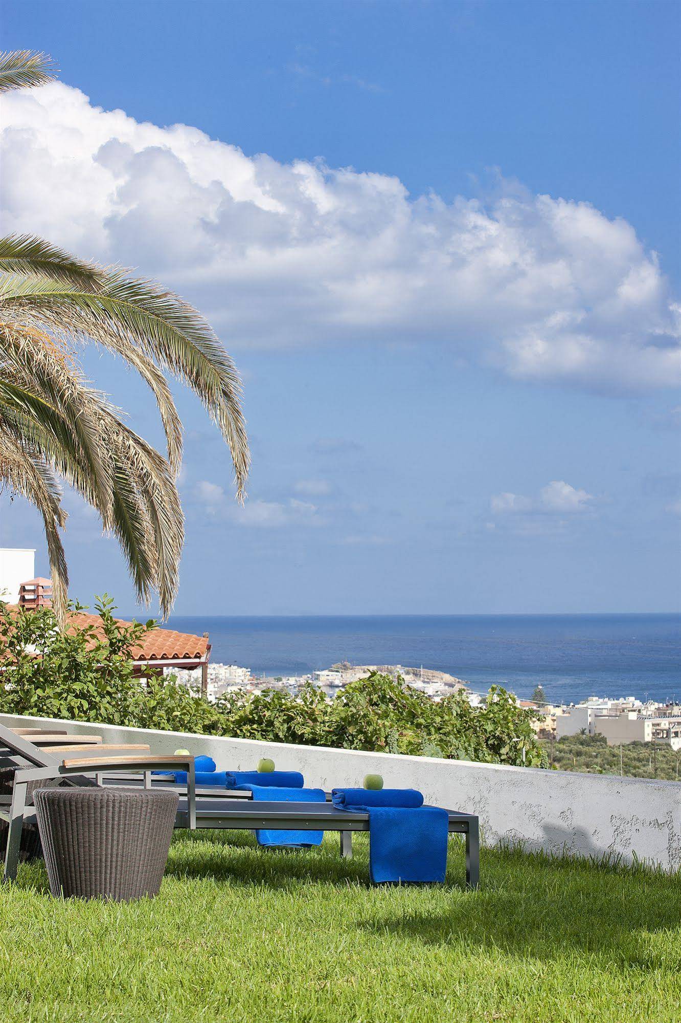 Galaxy Suites Boutique Resort