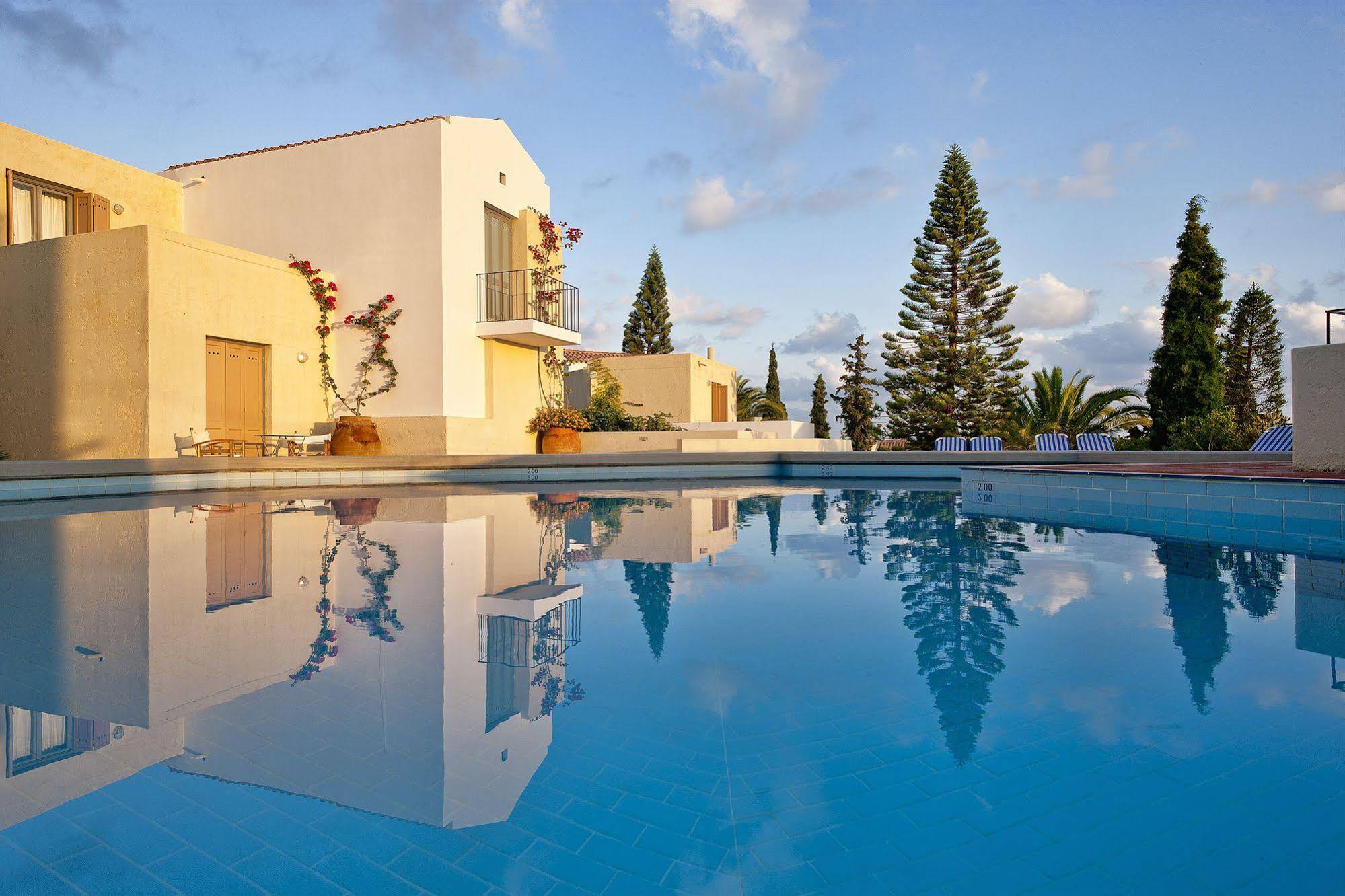 Galaxy Suites Boutique Resort