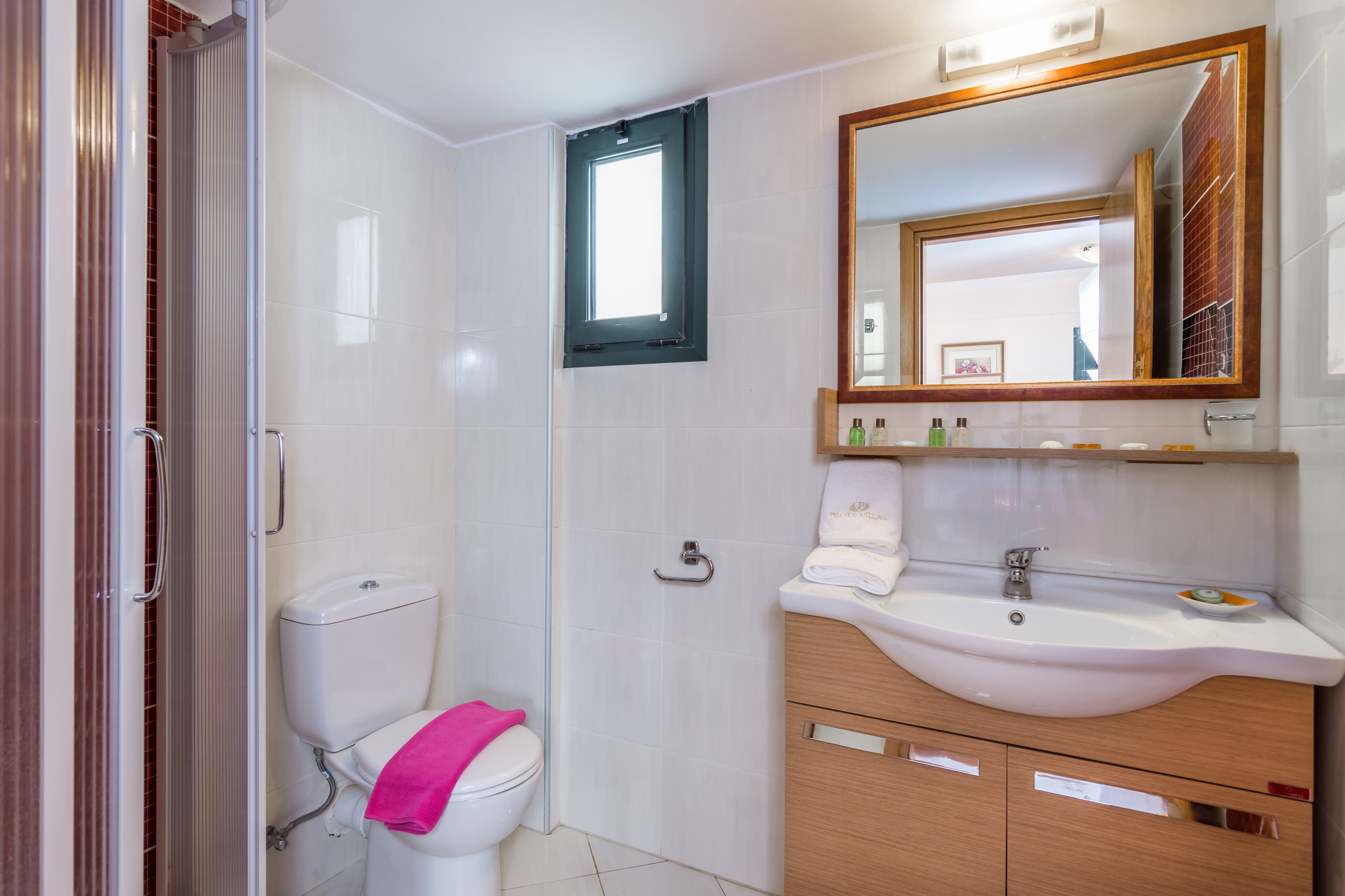 Pilot's Villas Luxury Suites