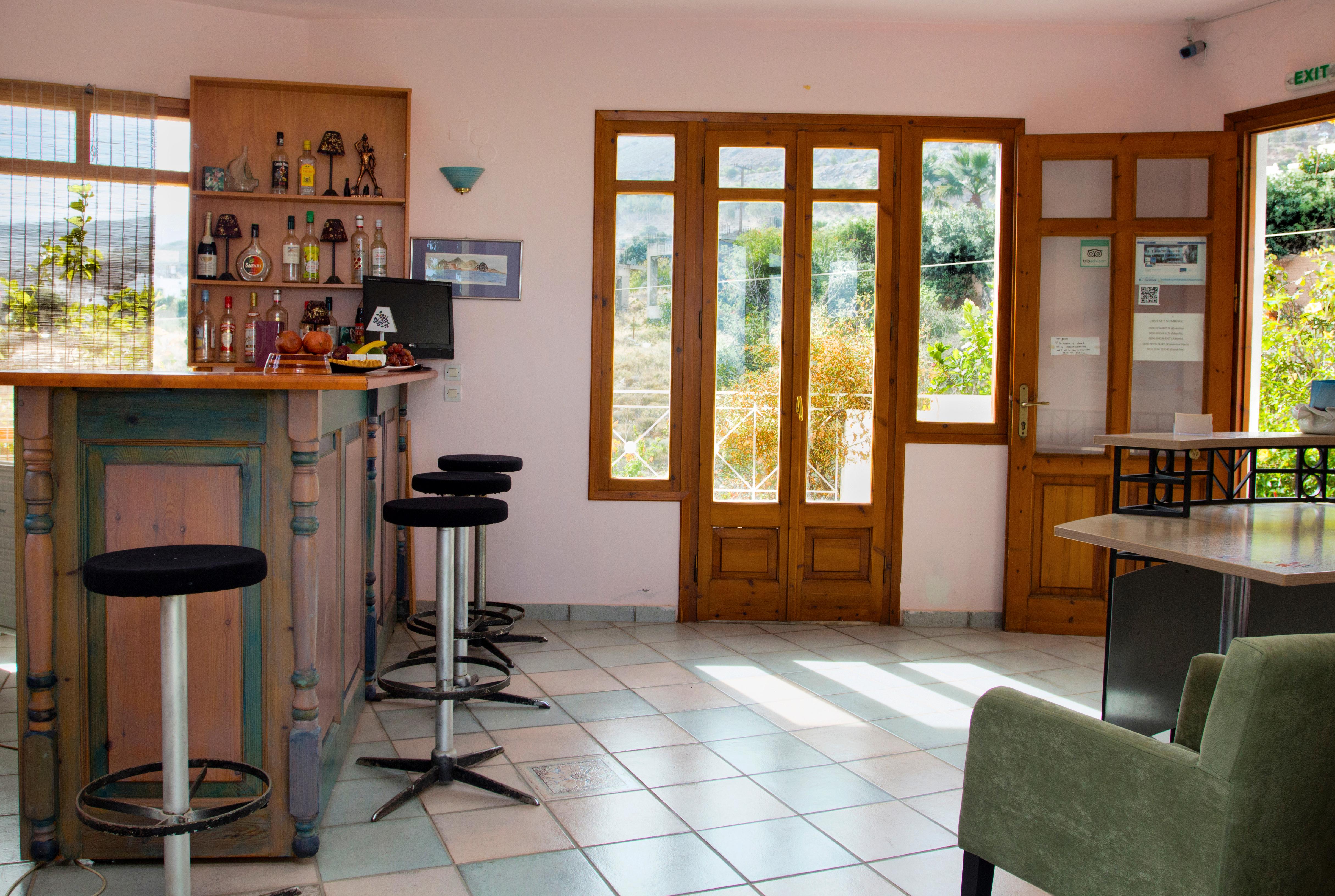 Romantica Hotel Apartments