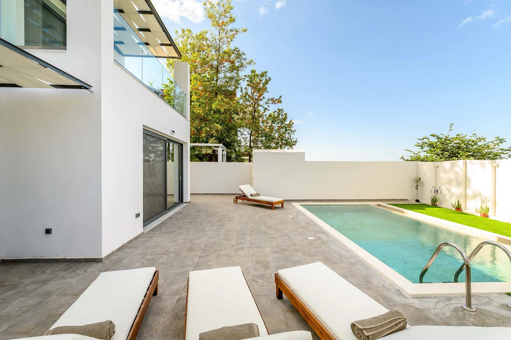 Blue Harmony Luxury Villas
