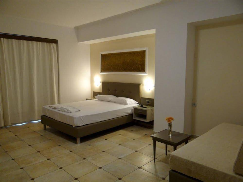 Perla Beach