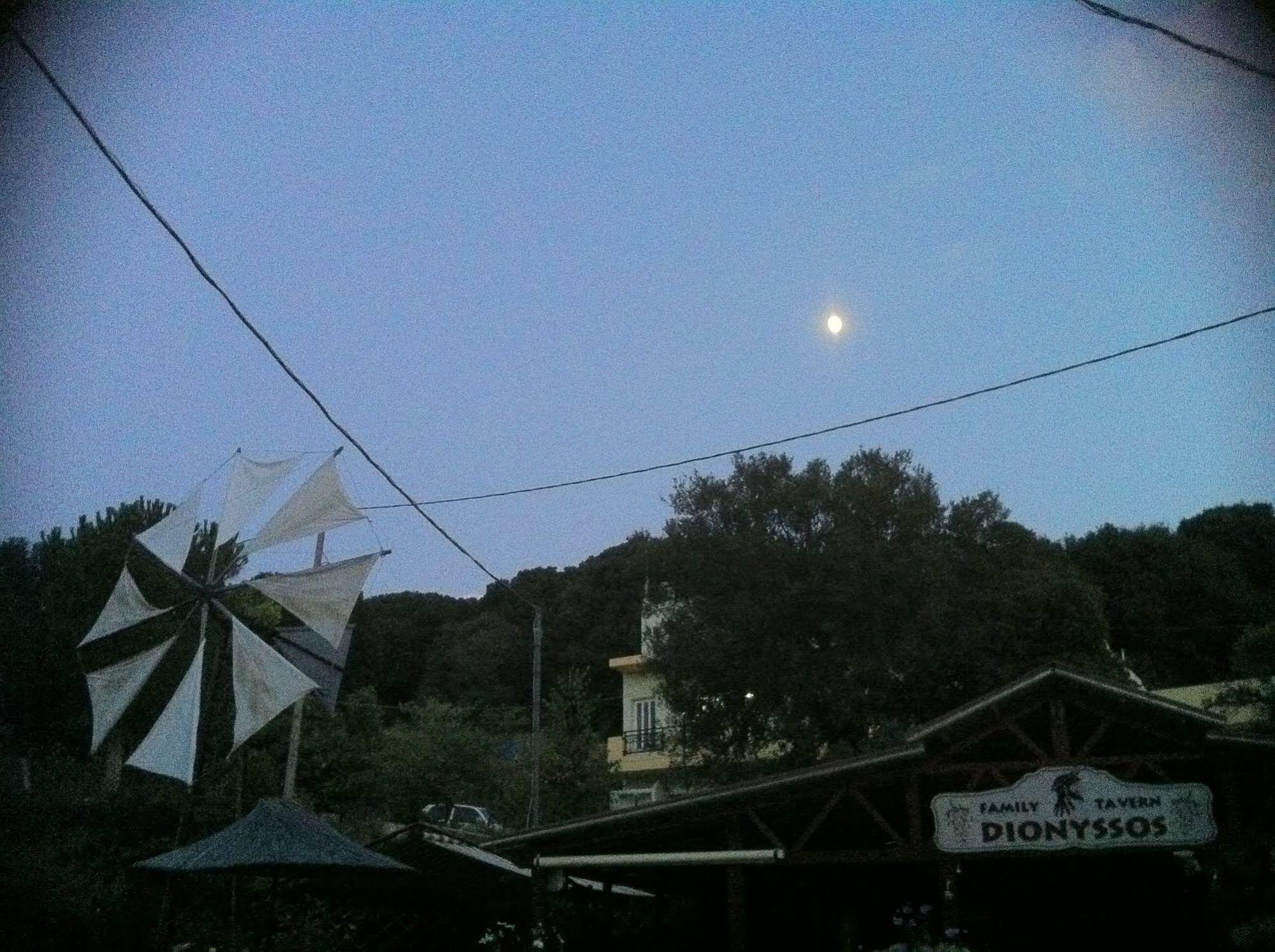 Dionyssos