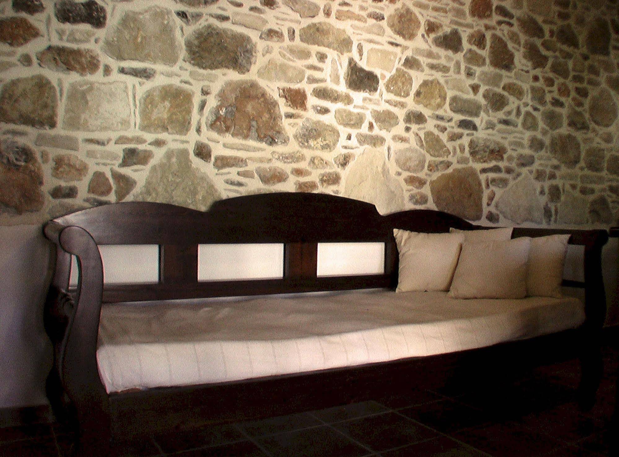 Ksa Sou Guesthouses